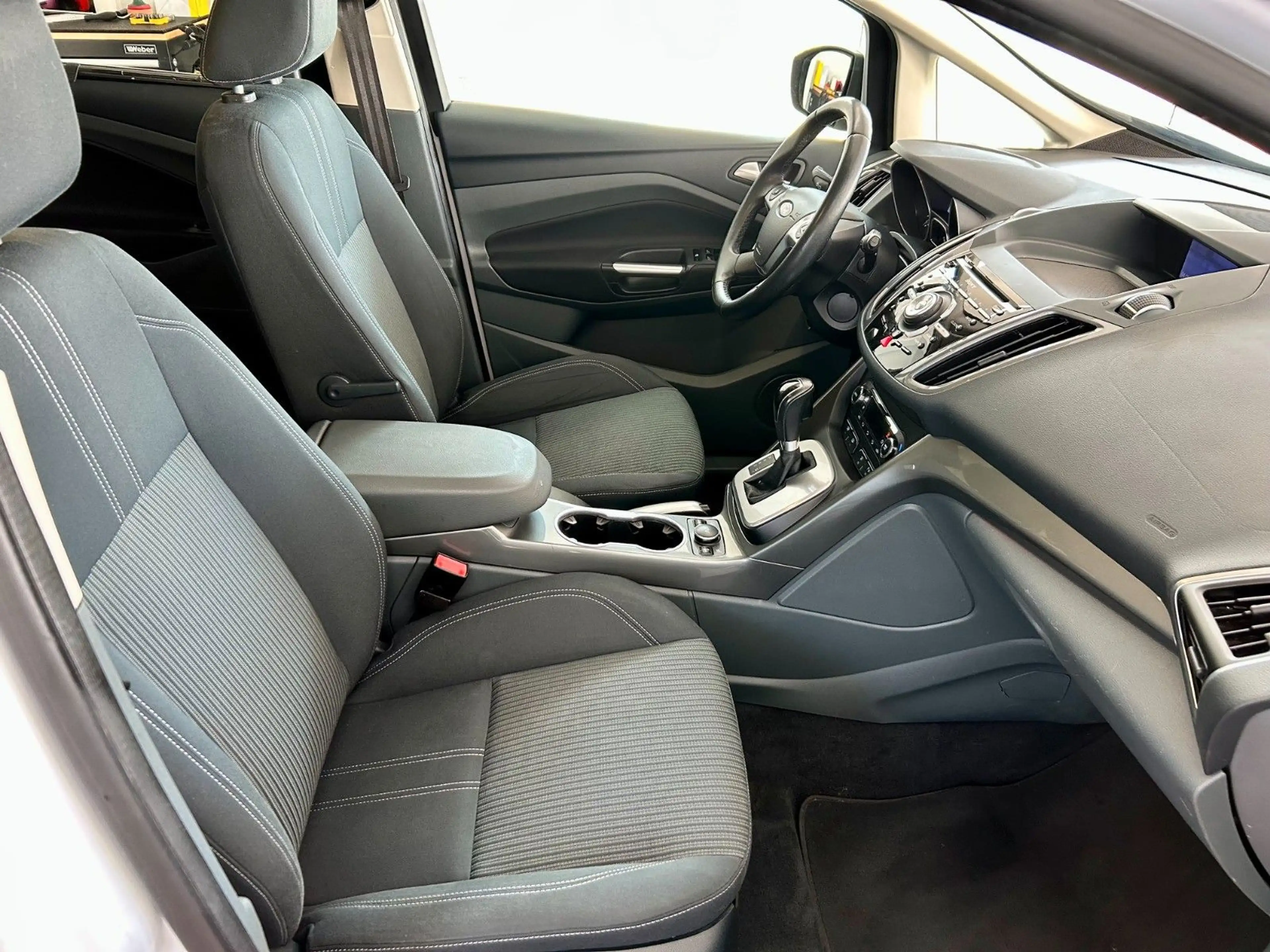 Ford Grand C-Max Grand C-MAX Titanium Aut. Anhängerkupplung — photo 6