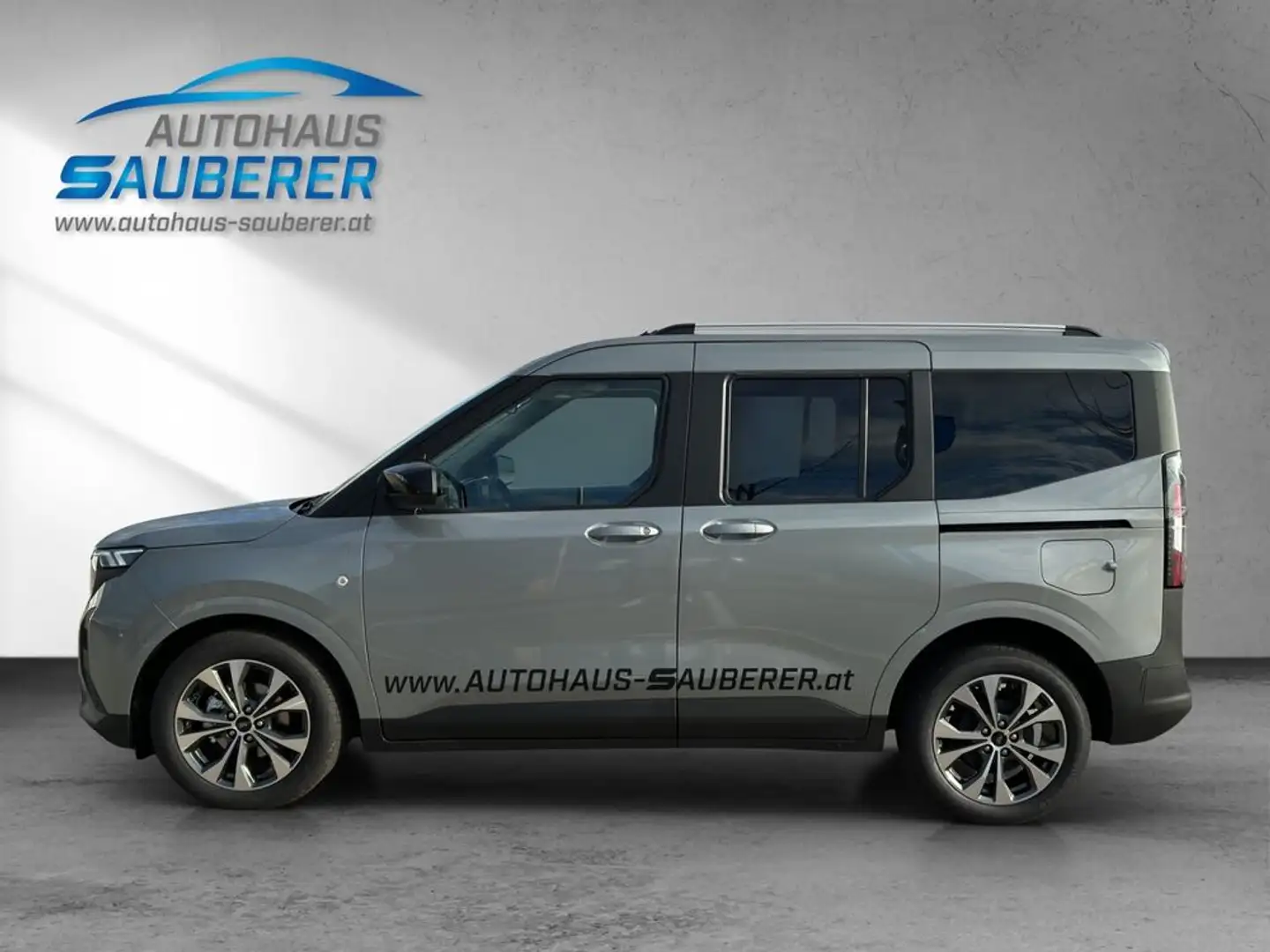 Ford Tourneo Courier *Titanium* // AUTOMATIK // Ezüst - 2