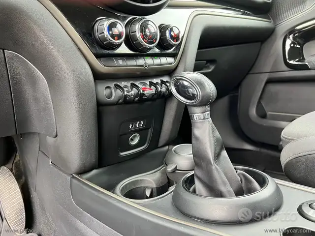 Mini Countryman view 9