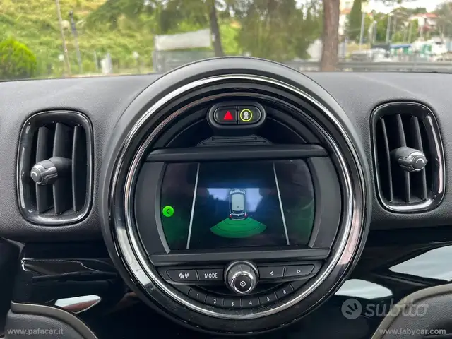 Mini Countryman view 7