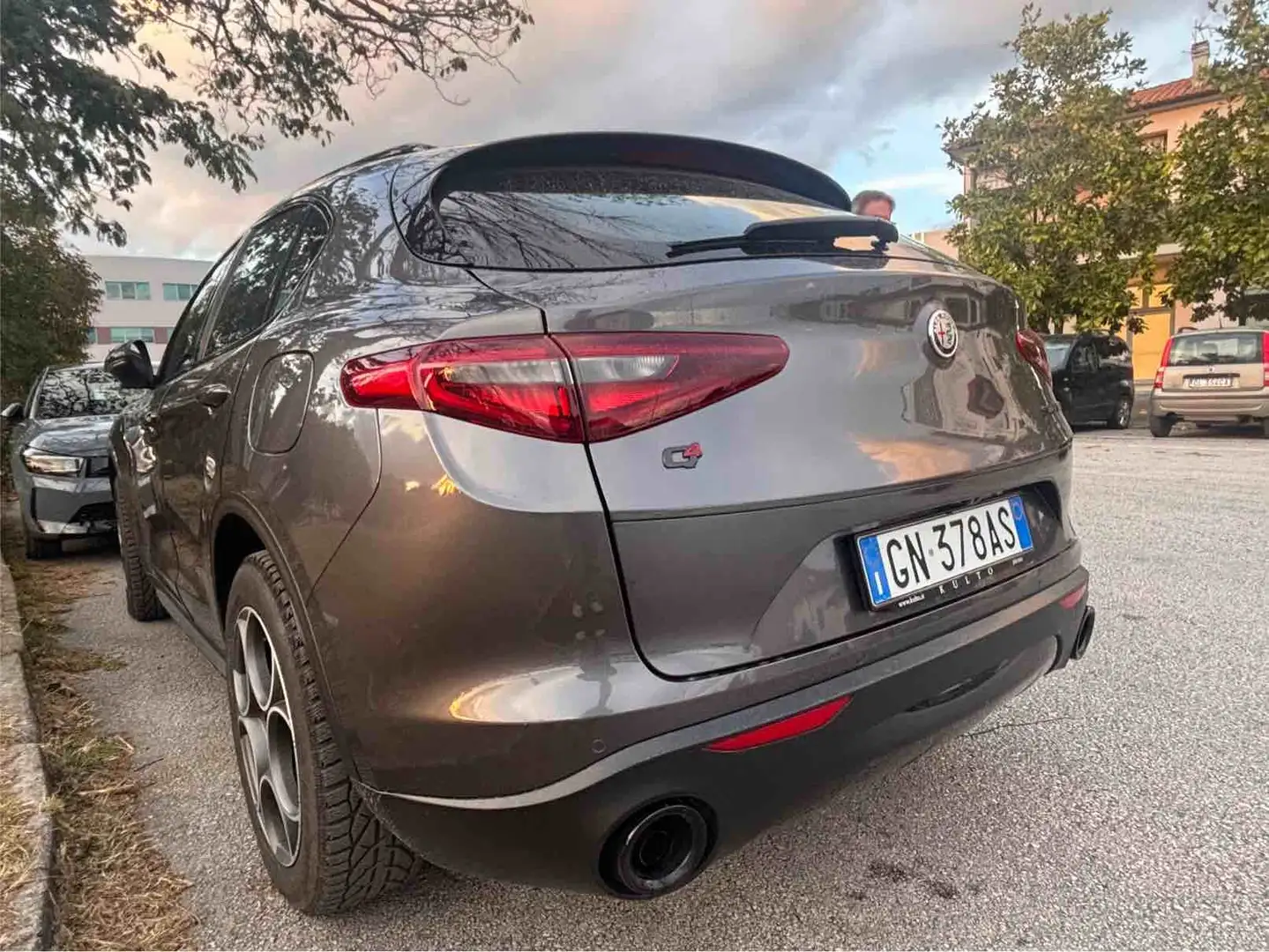 Alfa Romeo Stelvio Stelvio 2.2 t B-Tech Q4 190cv auto Grau - 2