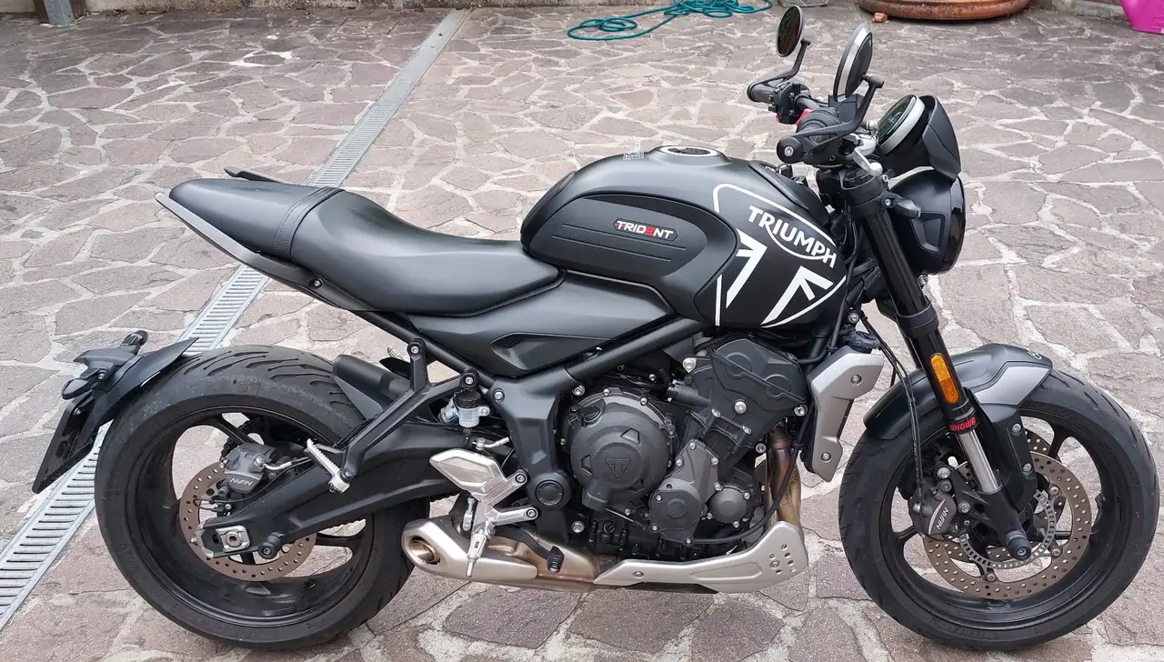 Triumph Trident 660