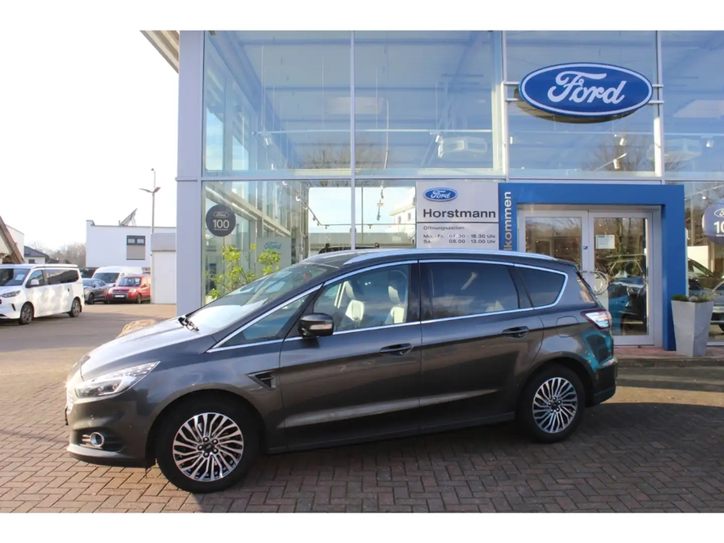 Ford S-Max TITANIUM AUTOMATIK, LEDER, LED, AHK, ACC, NAVI, PD Gris - 2
