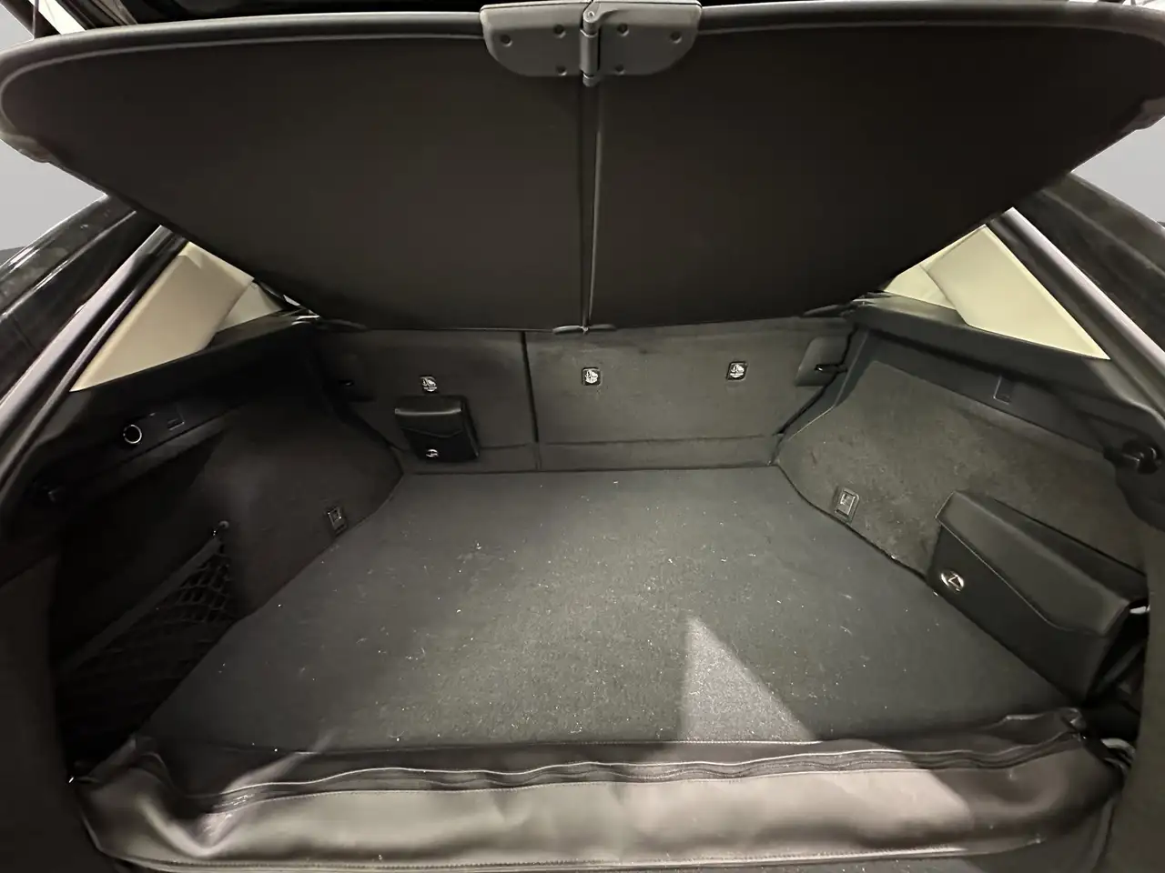 Lexus NX снимка Lexus NX
