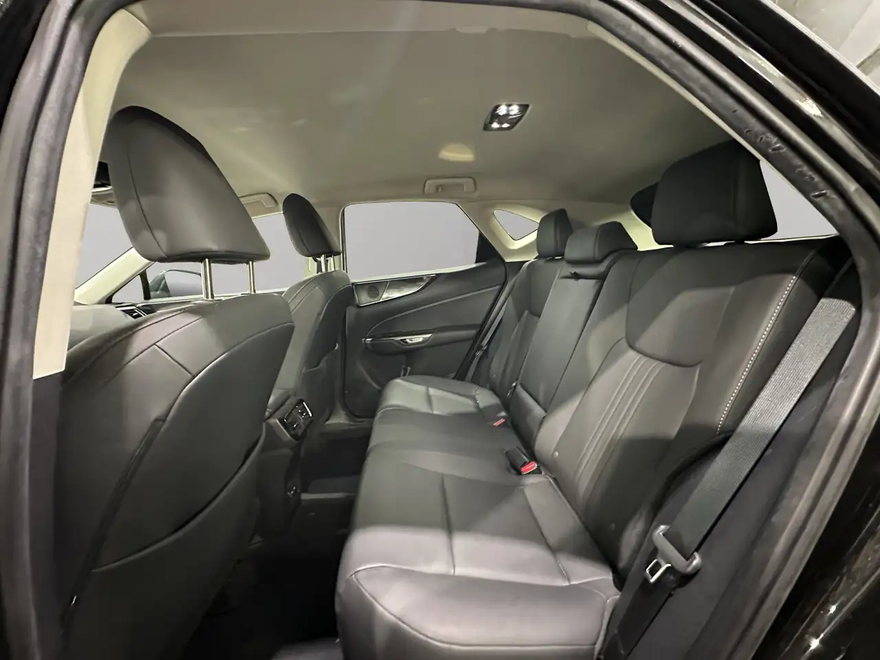 Lexus NX снимка Lexus NX
