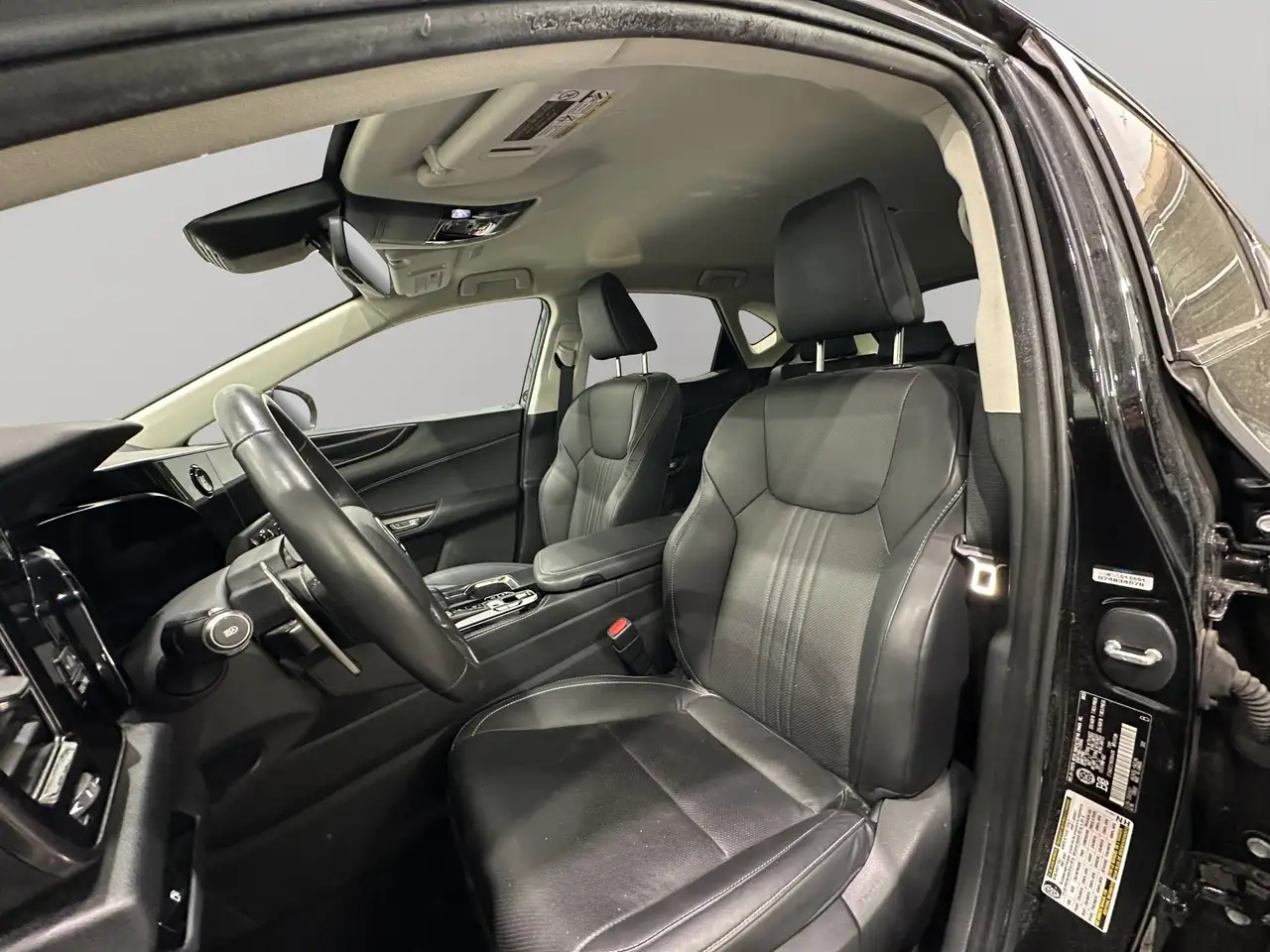 Lexus NX снимка Lexus NX