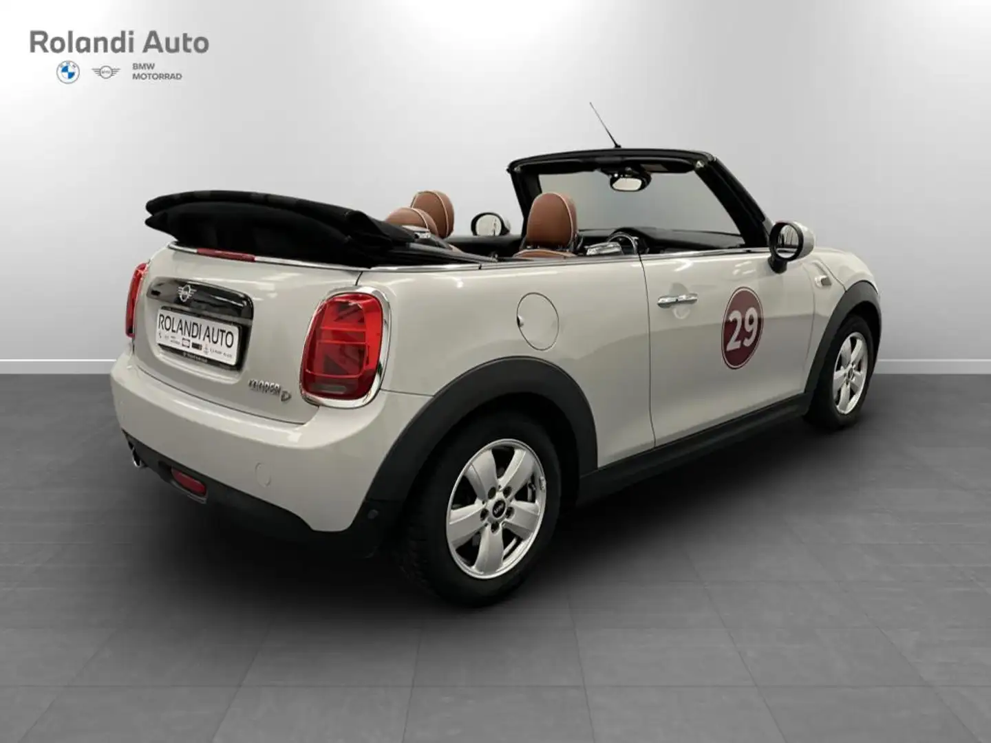 MINI Cooper D Cabrio 1.5 Cooper D Boost Auto Argent - 2