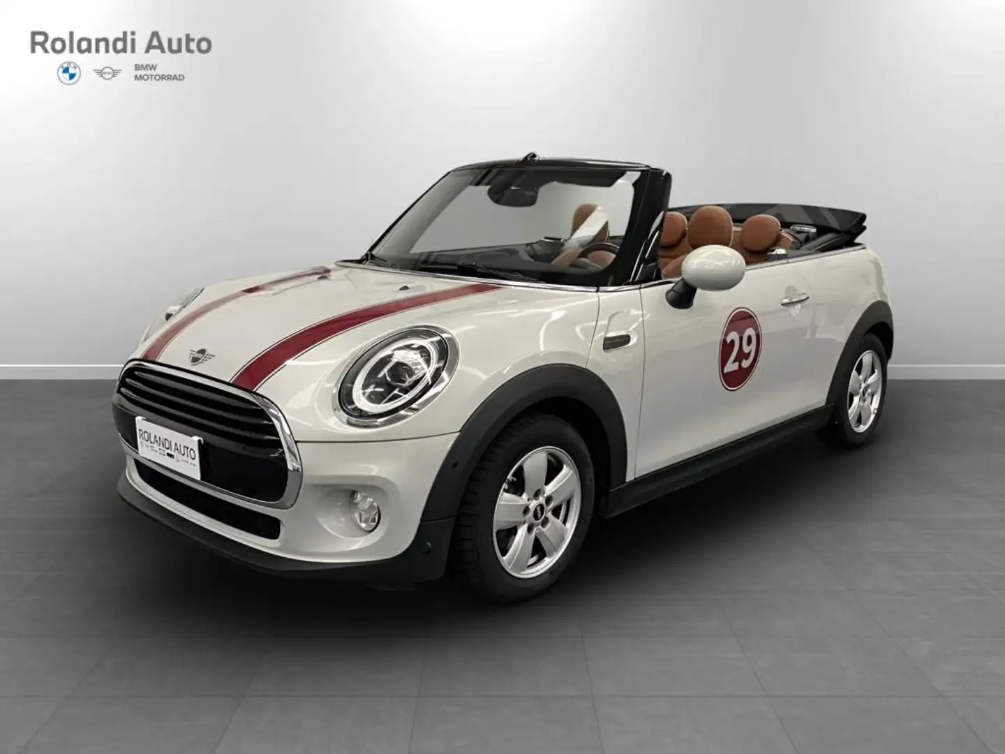 MINI Cooper D Cabrio 1.5 Cooper D Boost Auto Argent - 1