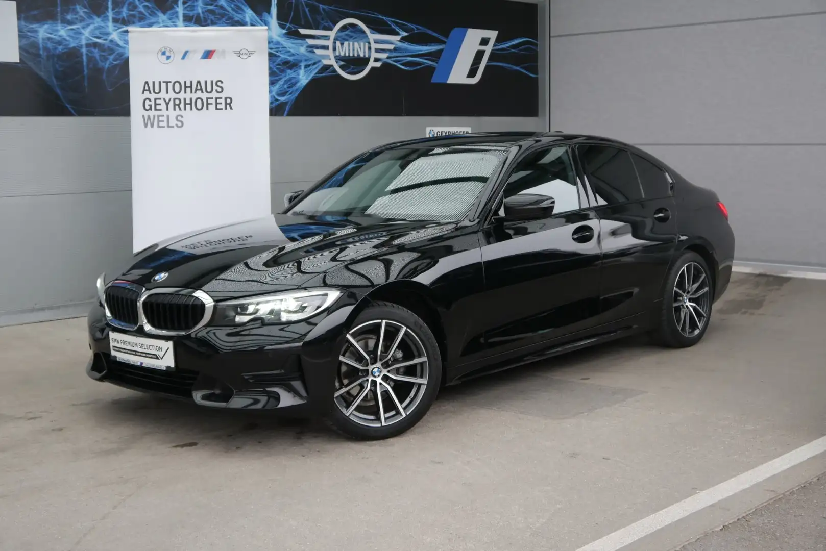 BMW 318 d Schwarz - 1