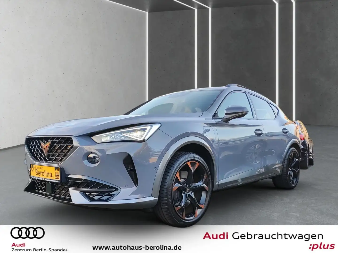 CUPRA Formentor 1.4 e-Hybrid VZ DSG *PANO*ACC*AHK*SHZ* Grau - 2