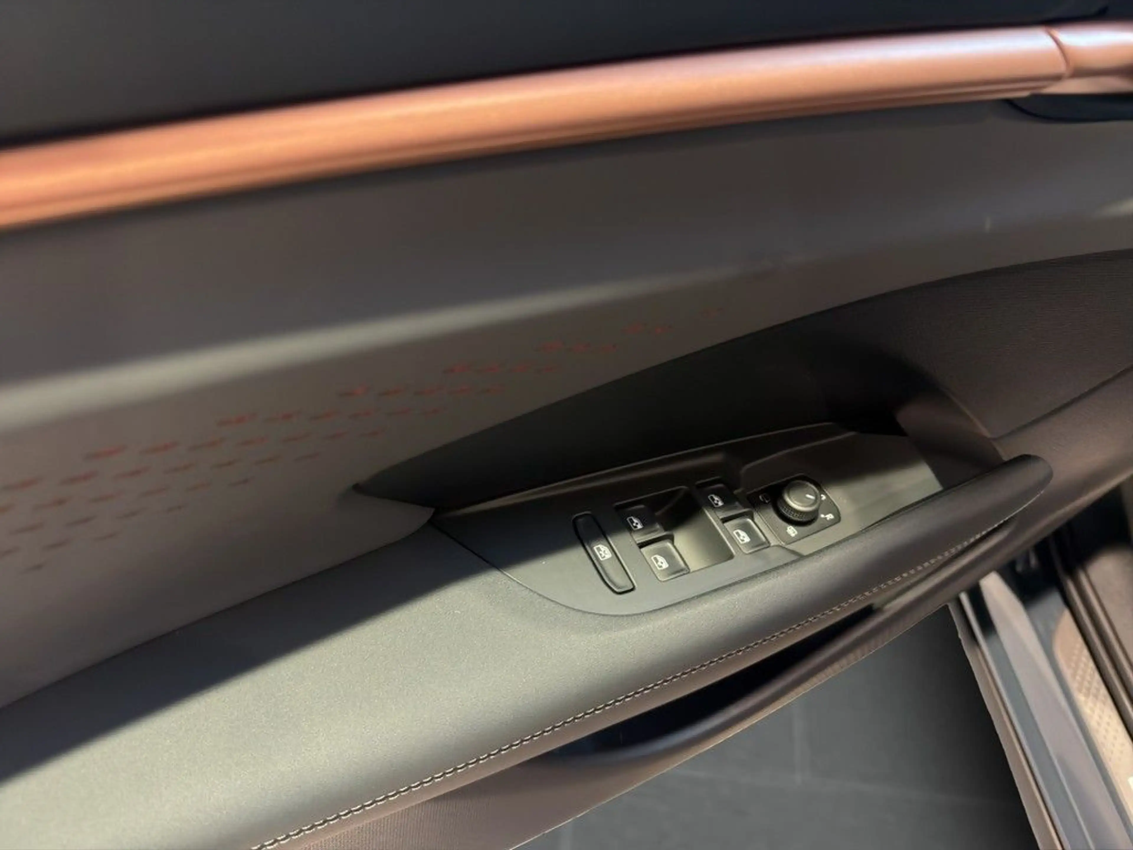CUPRA Terramar 1.5 e-HYBRID 150 kW (204 MATRIX-DCC-360 — photo 6