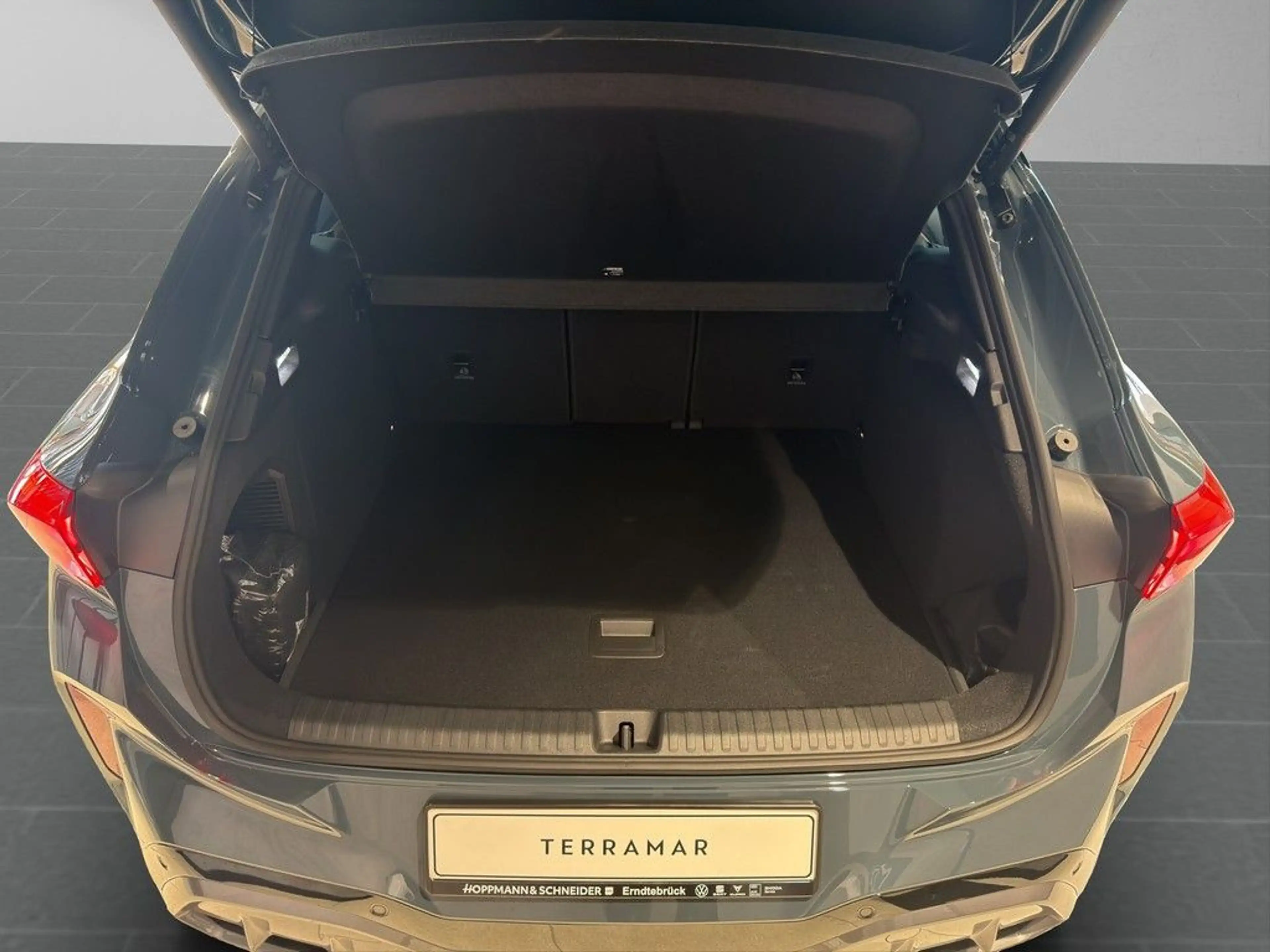 CUPRA Terramar 1.5 e-HYBRID 150 kW (204 MATRIX-DCC-360 — photo 13