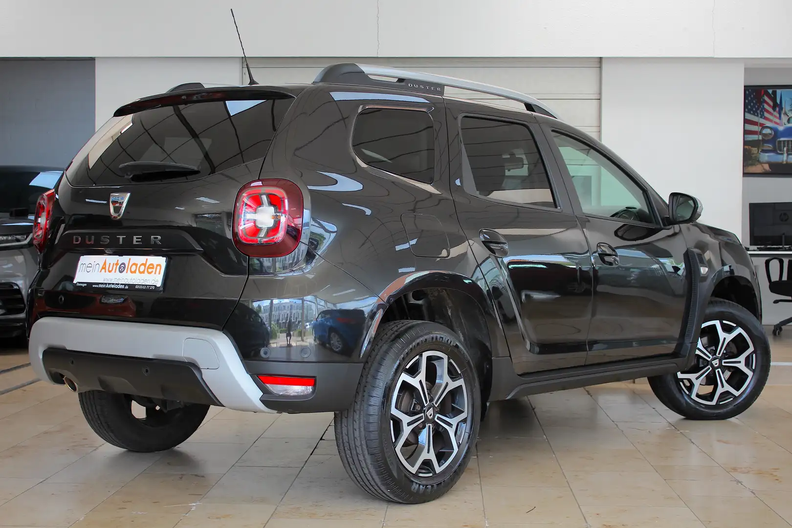 Dacia Duster TCe 130 Anniversary *NAVI*360°KAMERA*APPLE*PDC* Noir - 2
