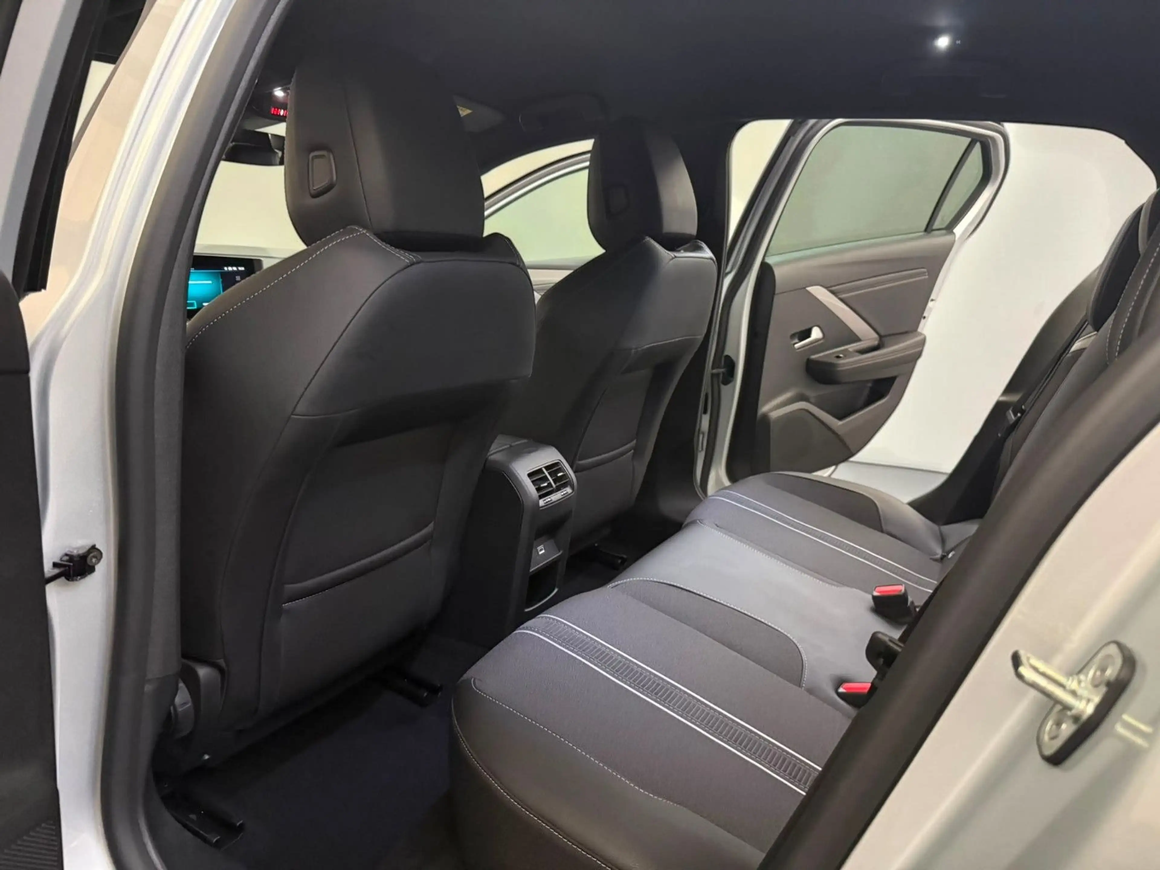 Opel Astra 1.2 Turbo GS*TECH-PAKET*LED*360°*MY25 — photo 12