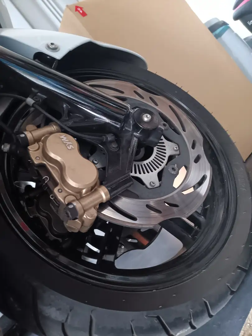 SYM Maxsym 400i Moto 400cc Blanc - 2