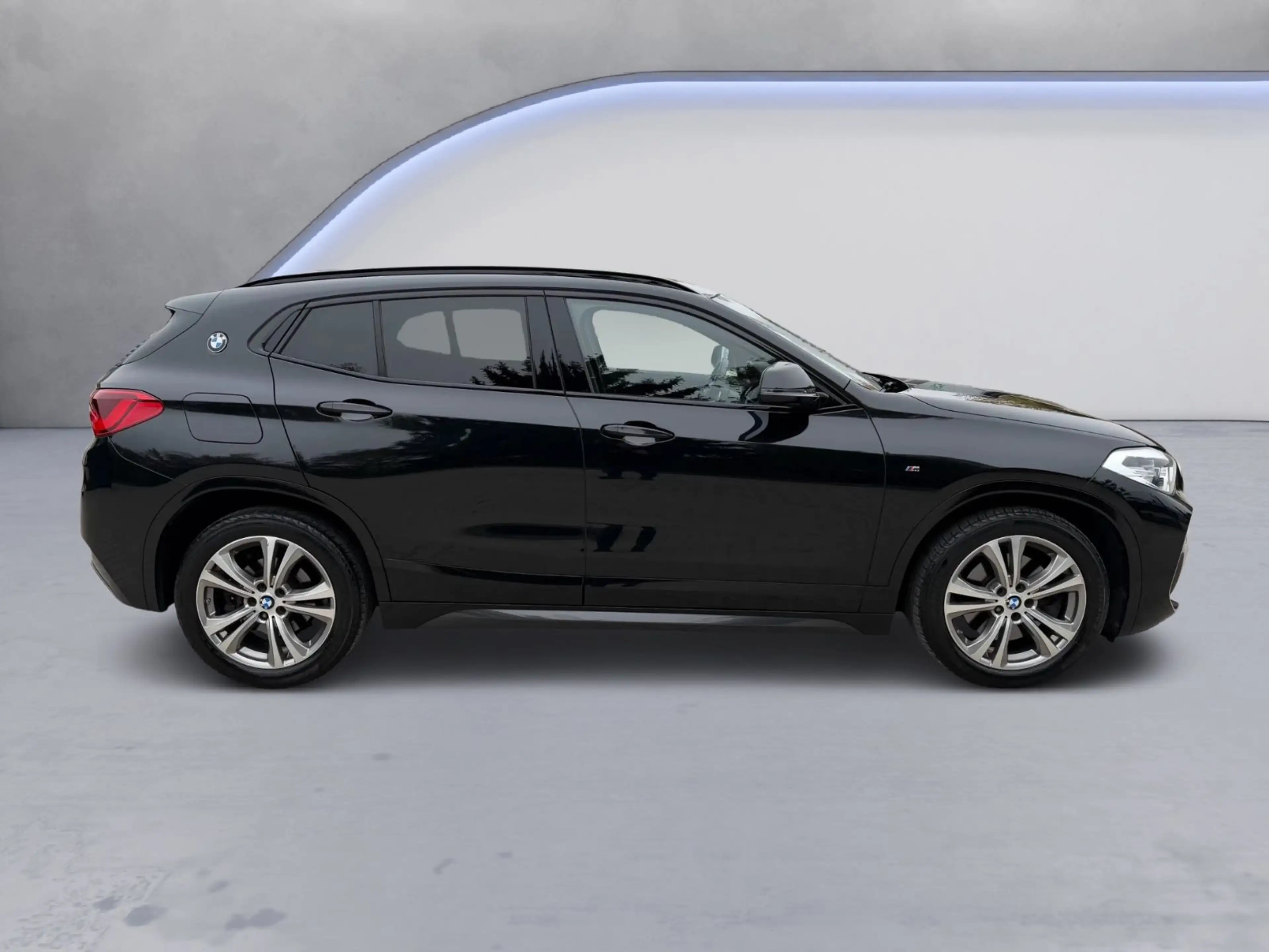 BMW X2 xDrive 20 i M Sport+LED+Leder+SHZ+Panora.+AHK — photo 4
