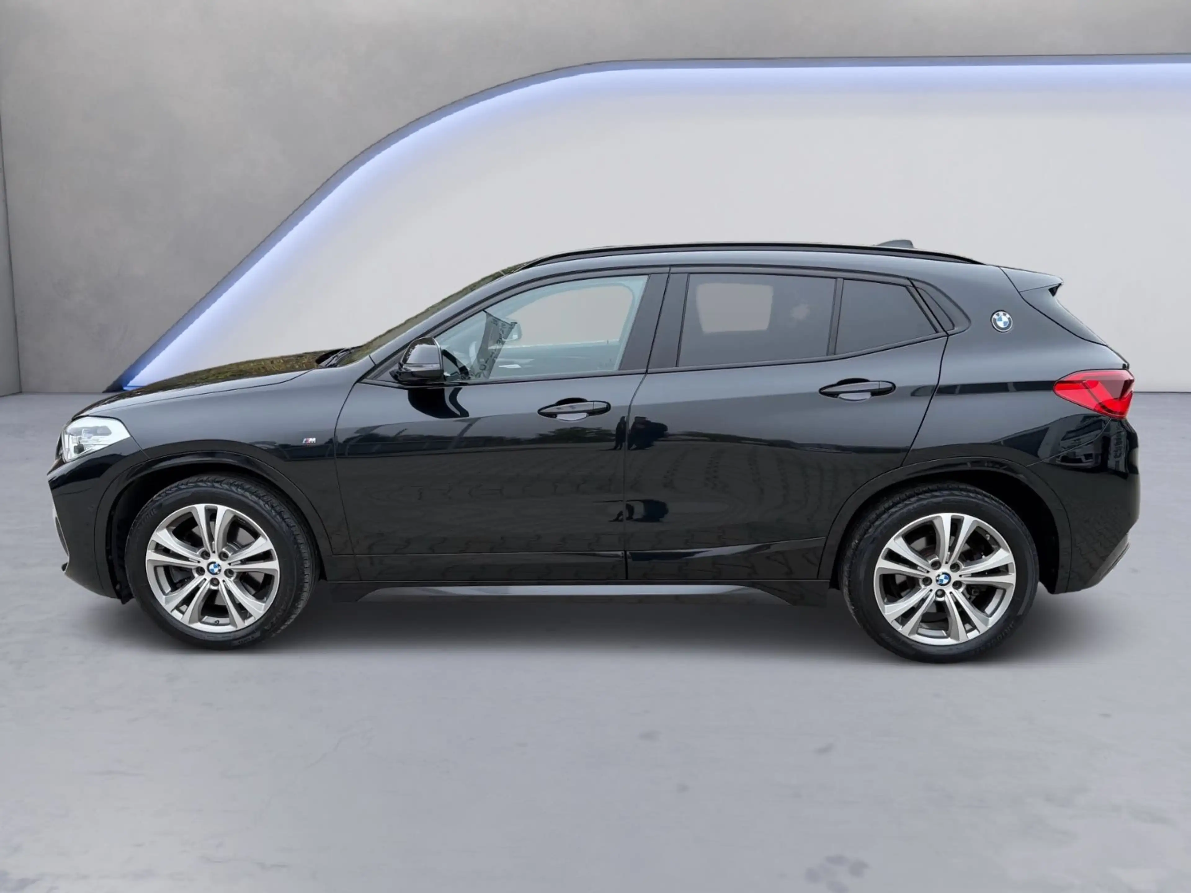BMW X2 xDrive 20 i M Sport+LED+Leder+SHZ+Panora.+AHK — photo 8