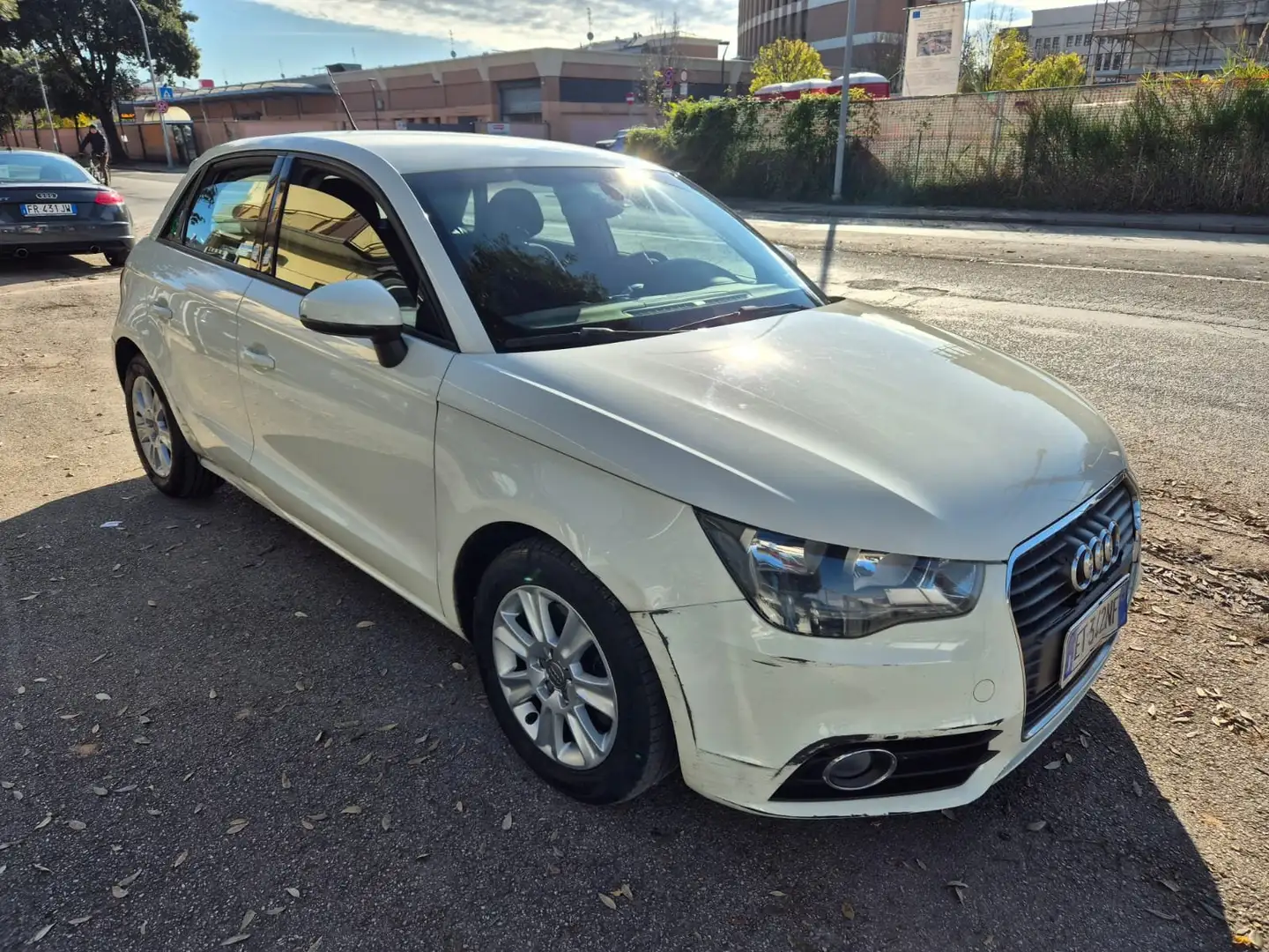 Audi A1 A1 Sportback 1.6 tdi Ambition 105cv Bianco - 2