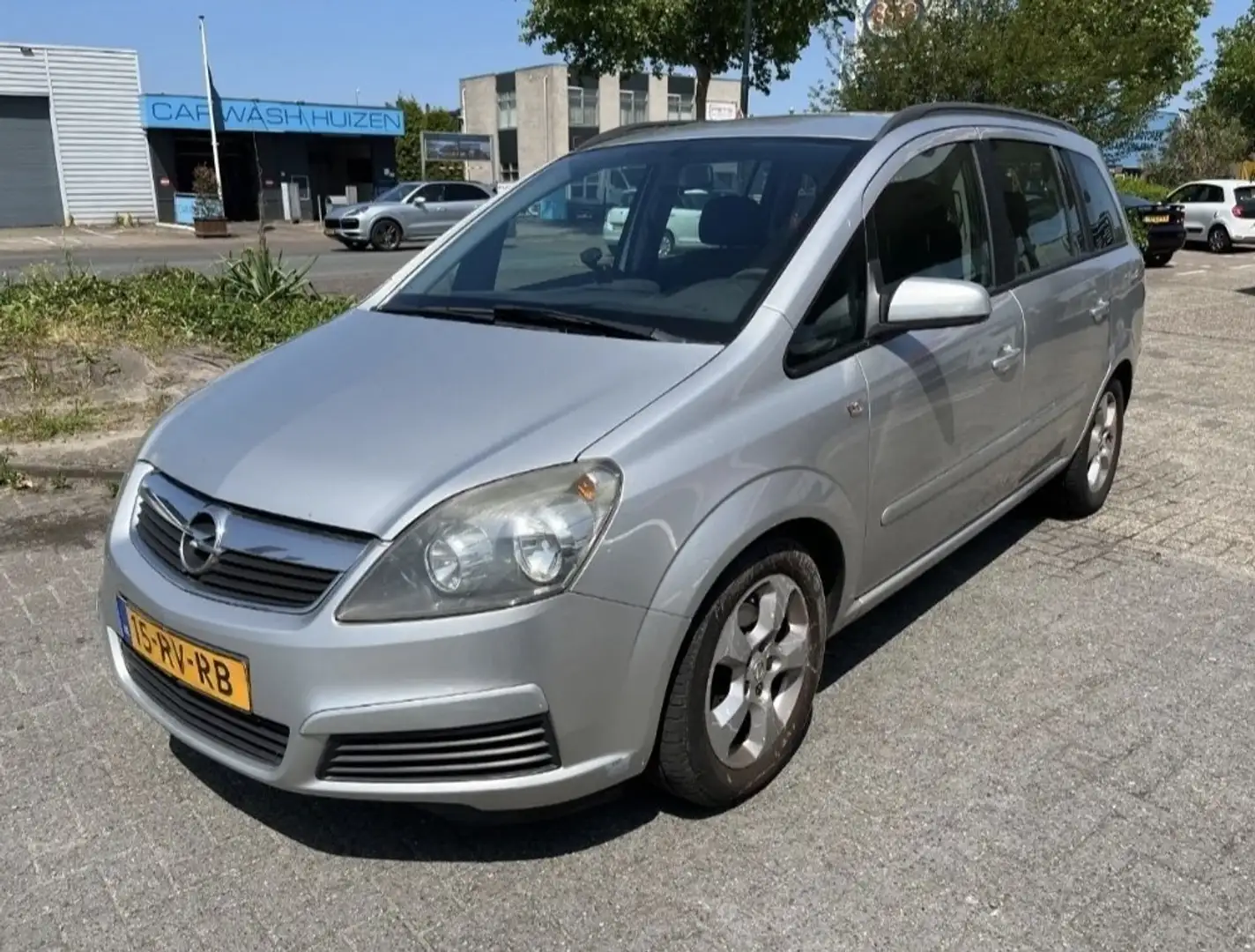 Opel Zafira 1.8 Enjoy Grijs - 1