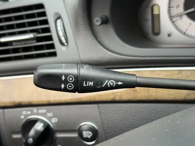 Mercedes-Benz E-Class view 15