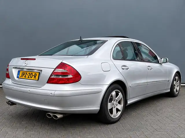 Mercedes-Benz E-Class view 2