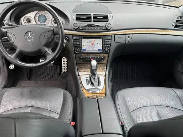 Mercedes-Benz E-Class view 11