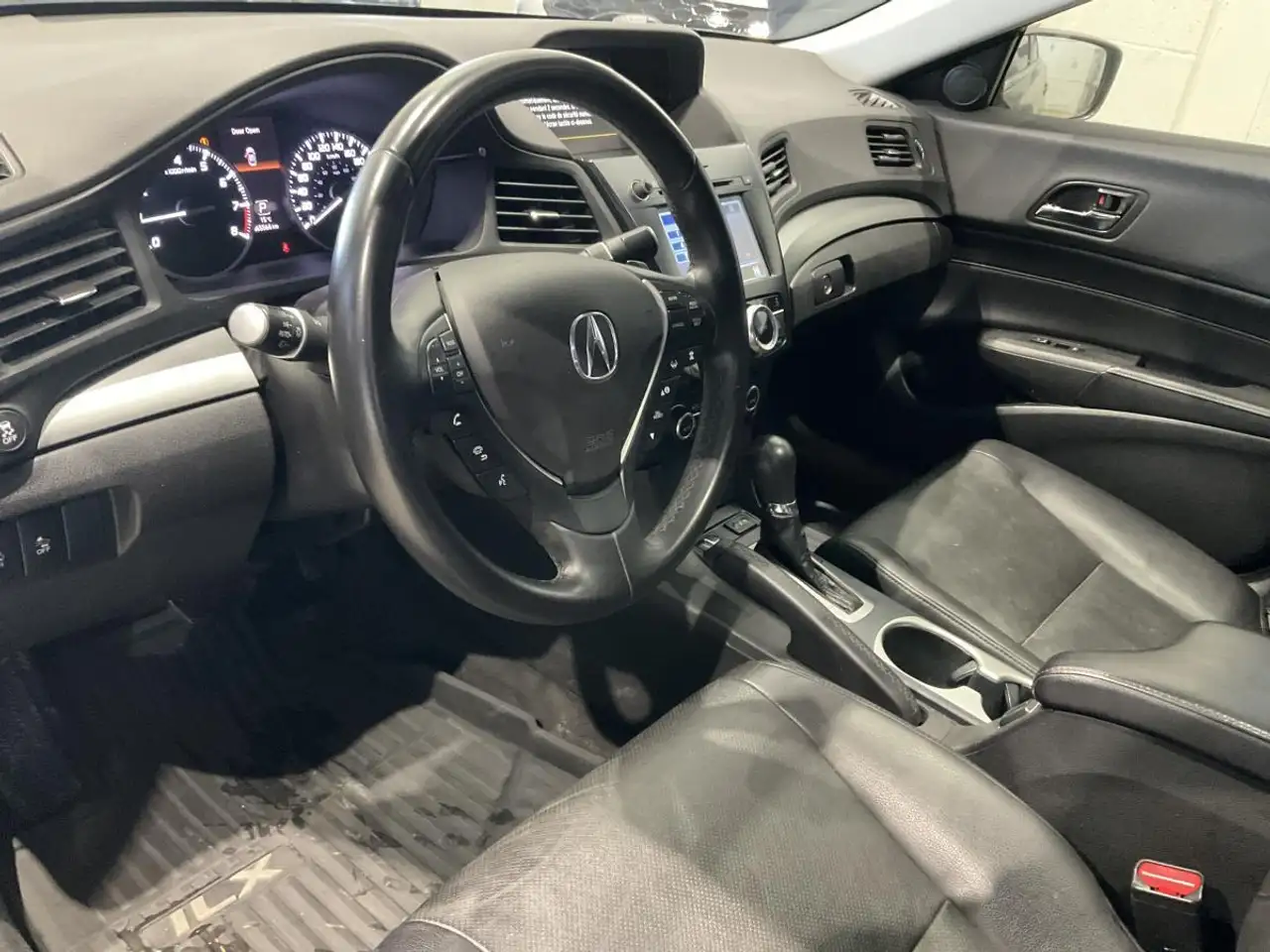 Acura ILX снимка Acura ILX