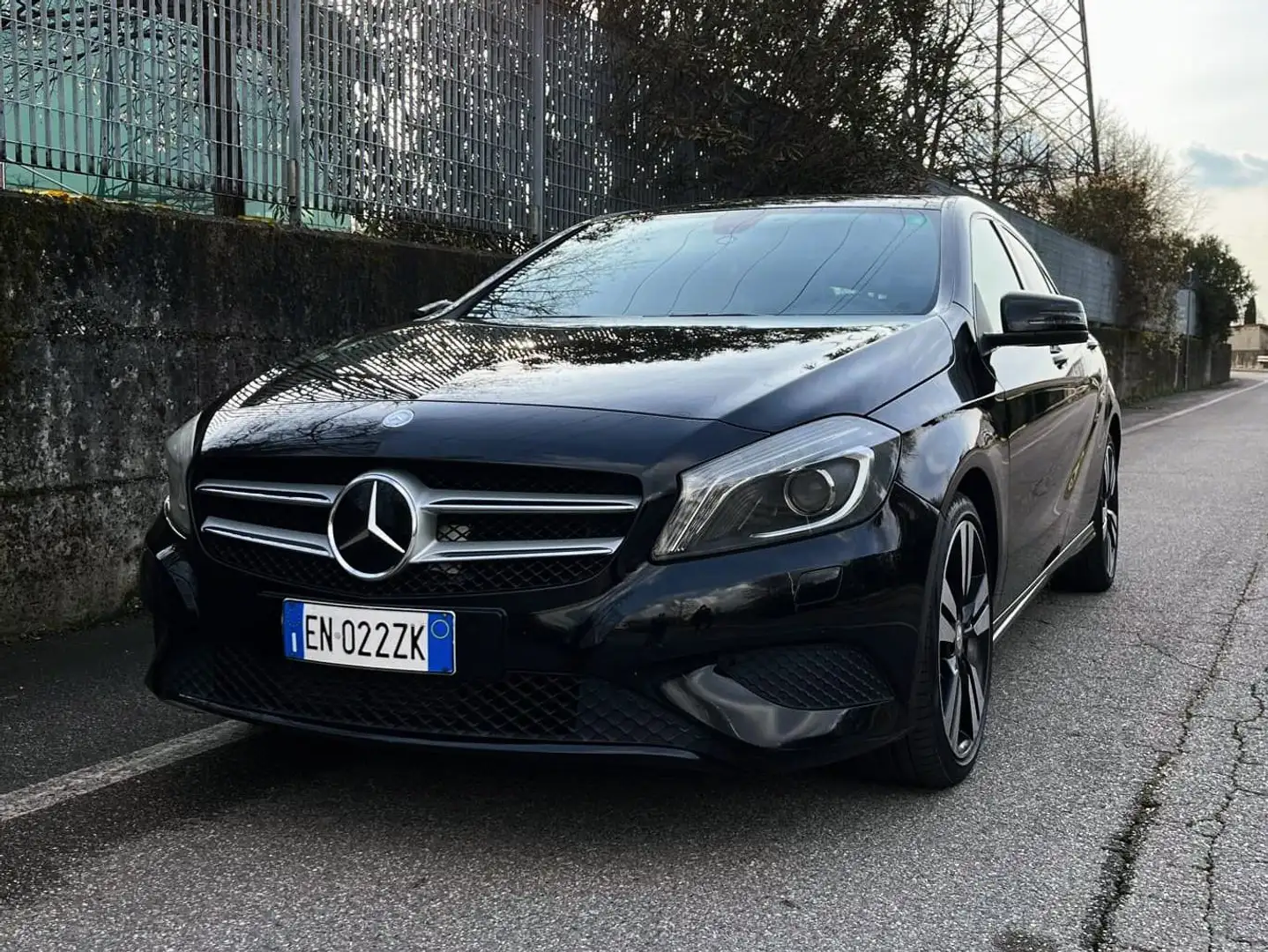 Mercedes-Benz A 200 Classe A - W176 cdi (be) Sport Nero - 2