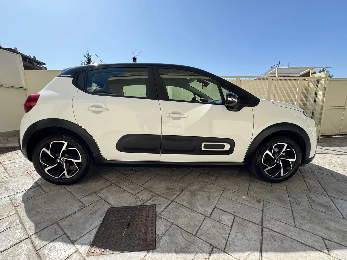 Citroen C3 C3 III 20171.2 puretech Shine s Bianco - 2