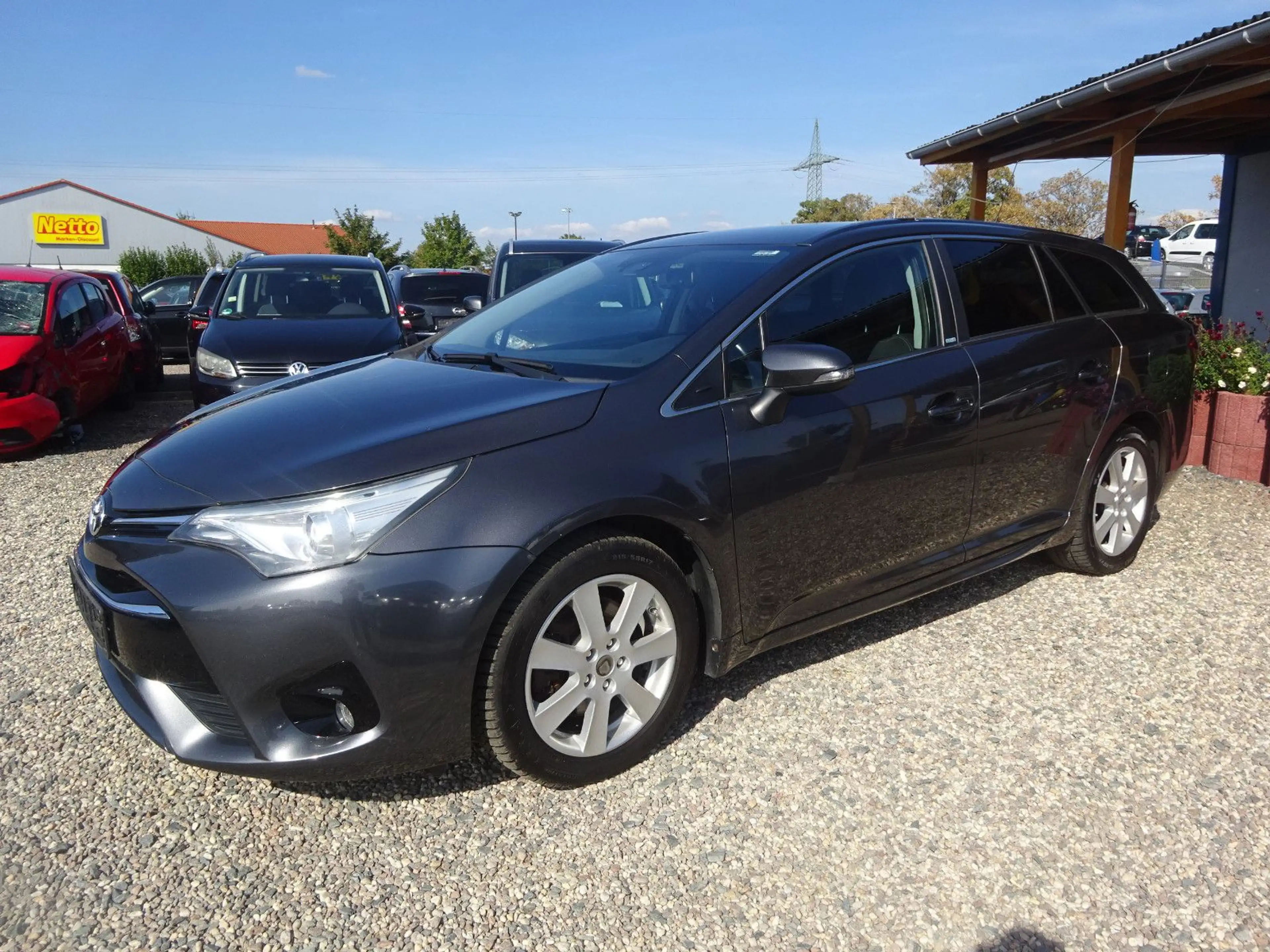 Toyota Avensis 2.0-l-D-4D Touring Sports Edition-S