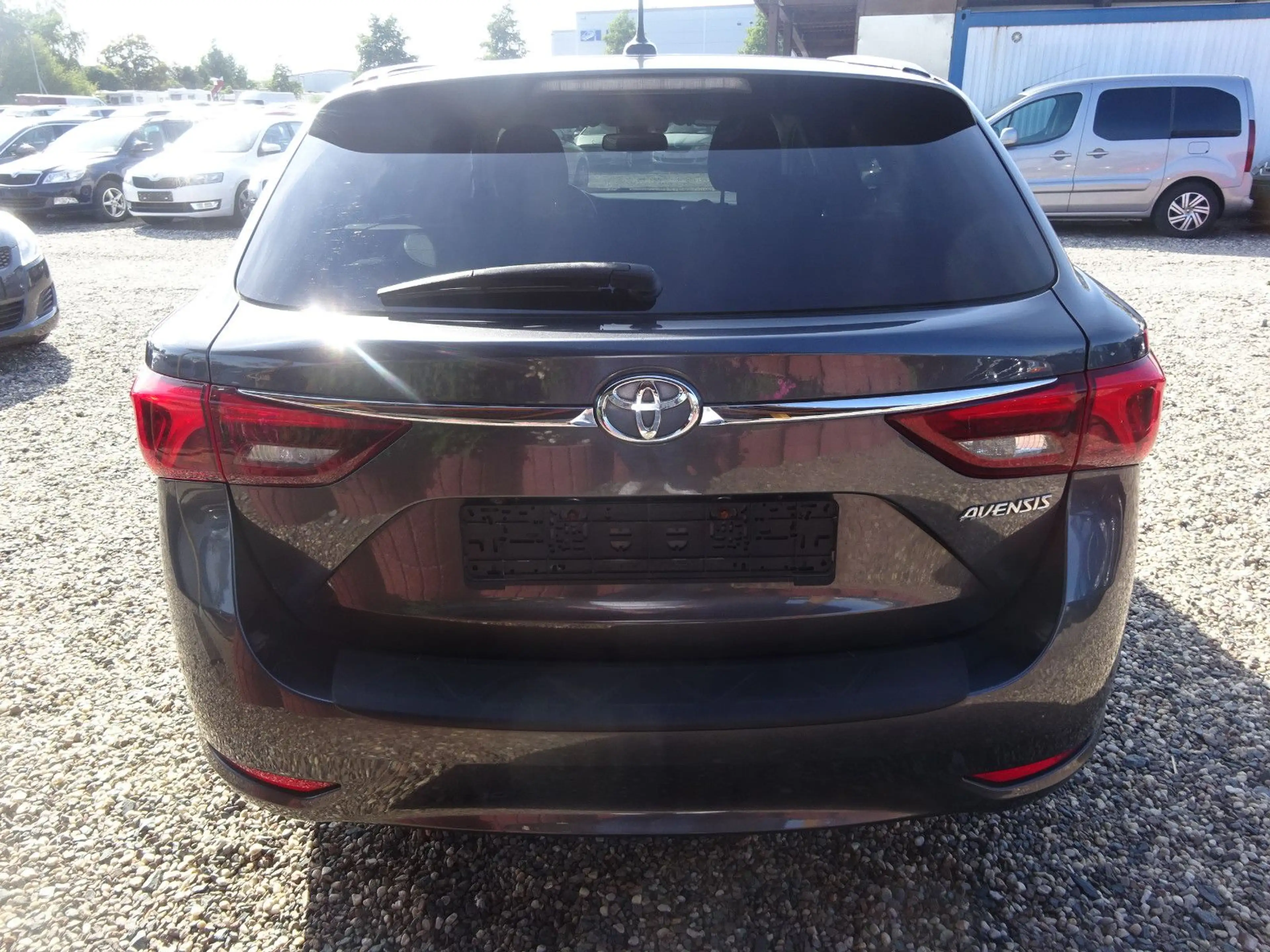 Toyota Avensis 2.0-l-D-4D Touring Sports Edition-S — photo 5