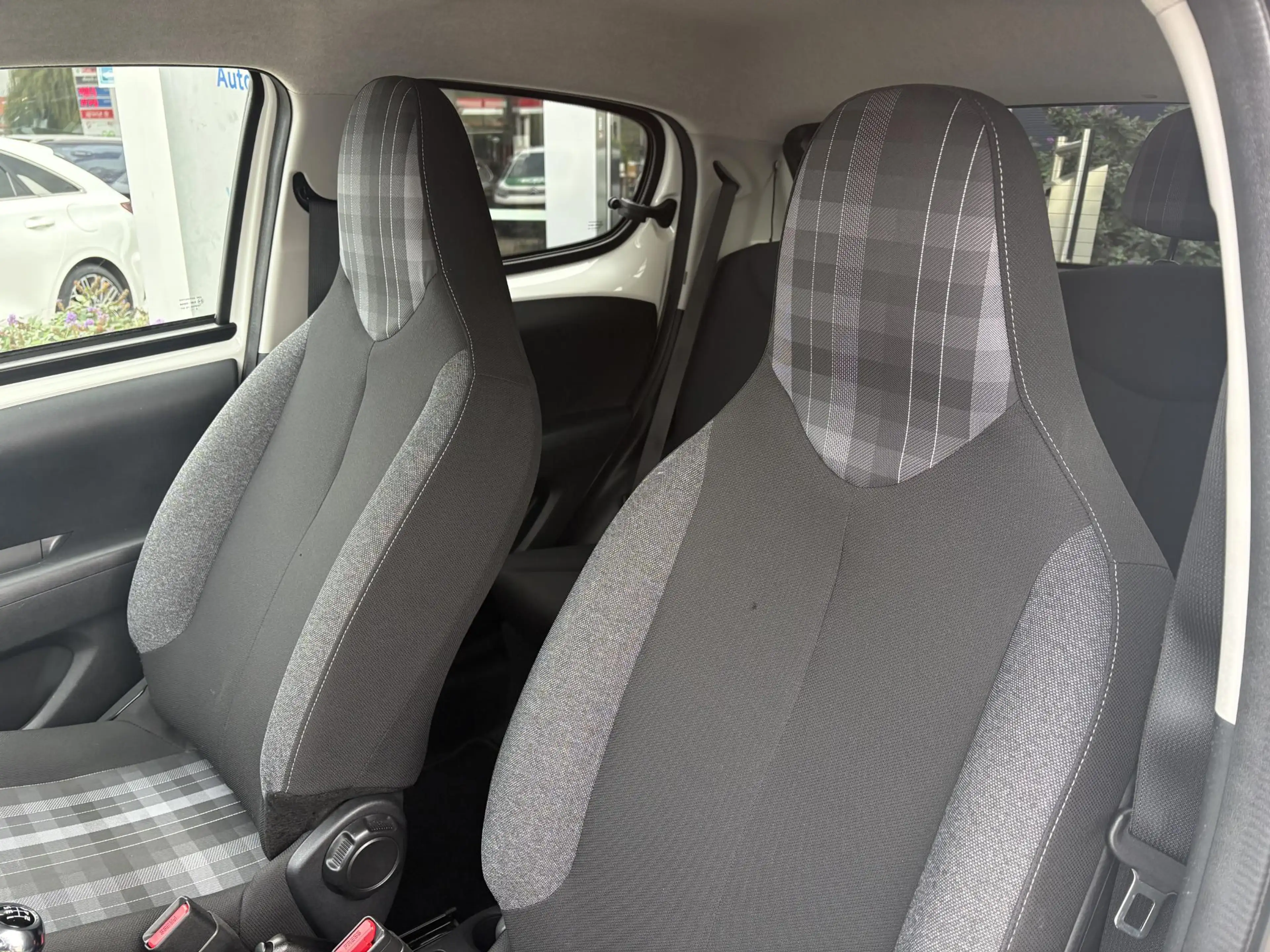 Peugeot 108 1.0 e-VTi Active — photo 10