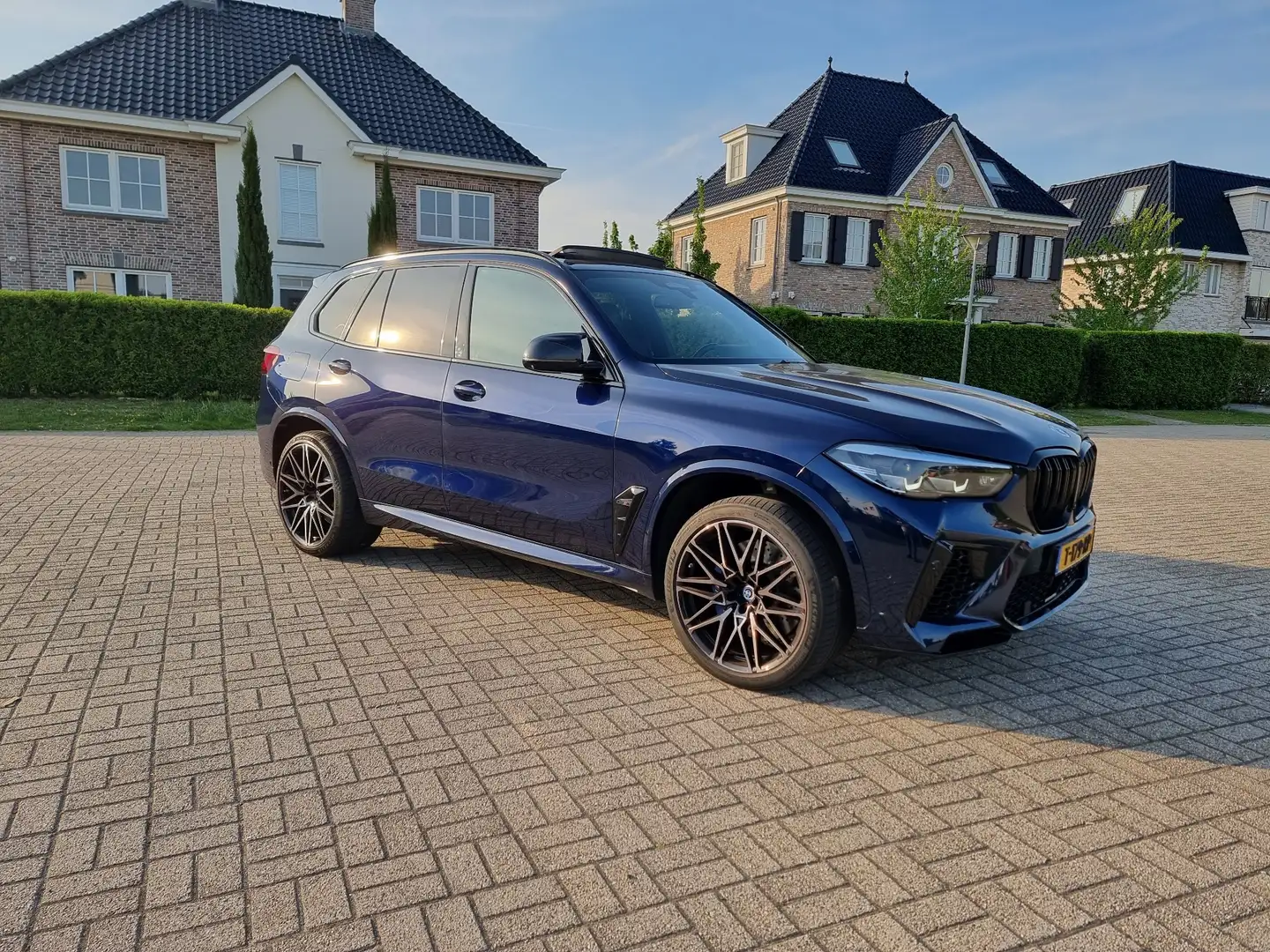 BMW X5 M Competition - 1