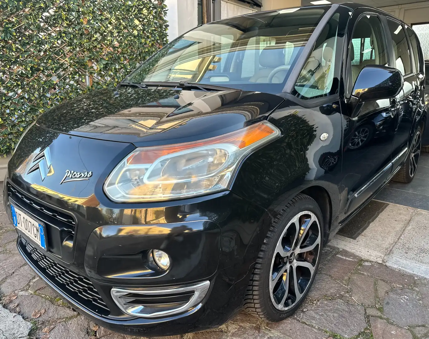 Citroen C3 C3 Picasso 1.6 hdi 16v 110cv ADATTA A NEOPATENTATI Noir - 1