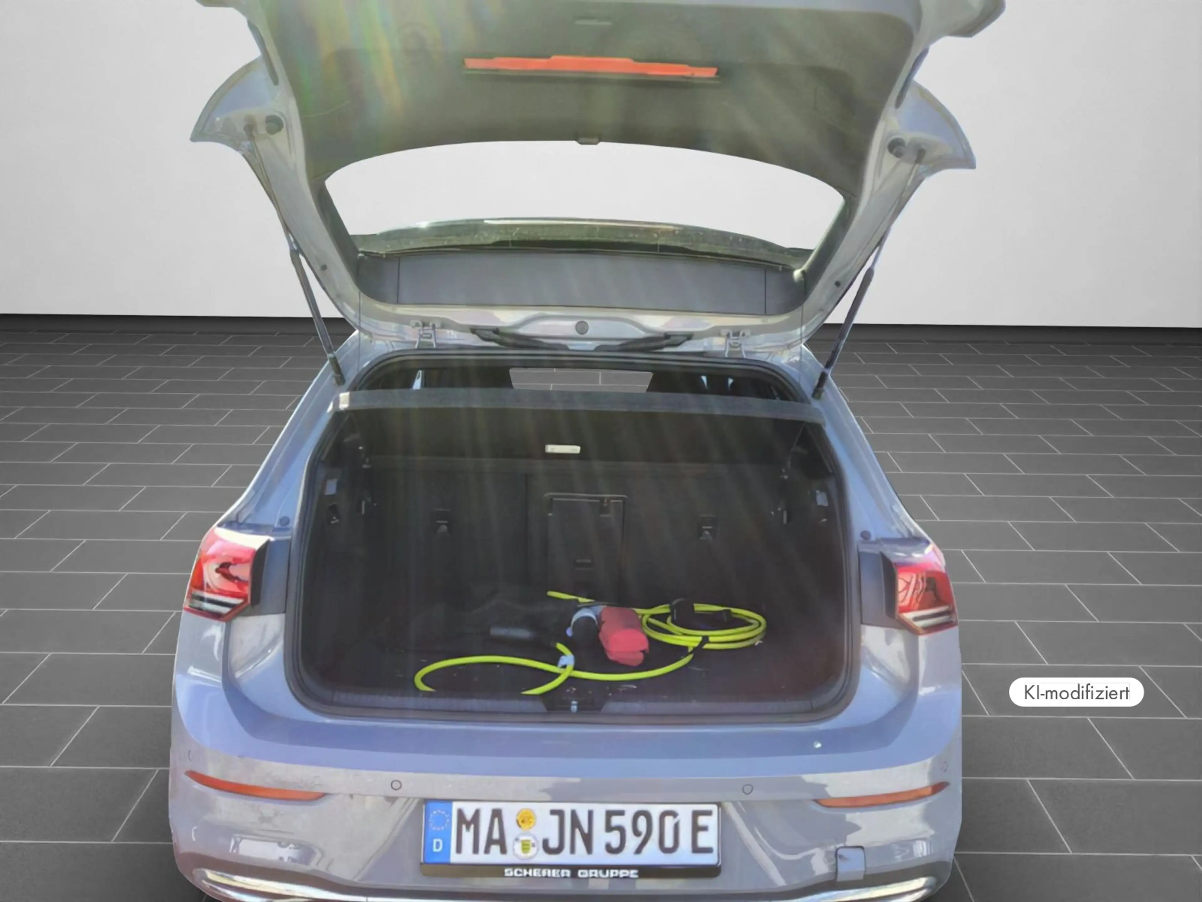 Volkswagen Golf GTE GTE 1,4 TSI eHybrid DSG | 18" in Schwarz | — photo 9