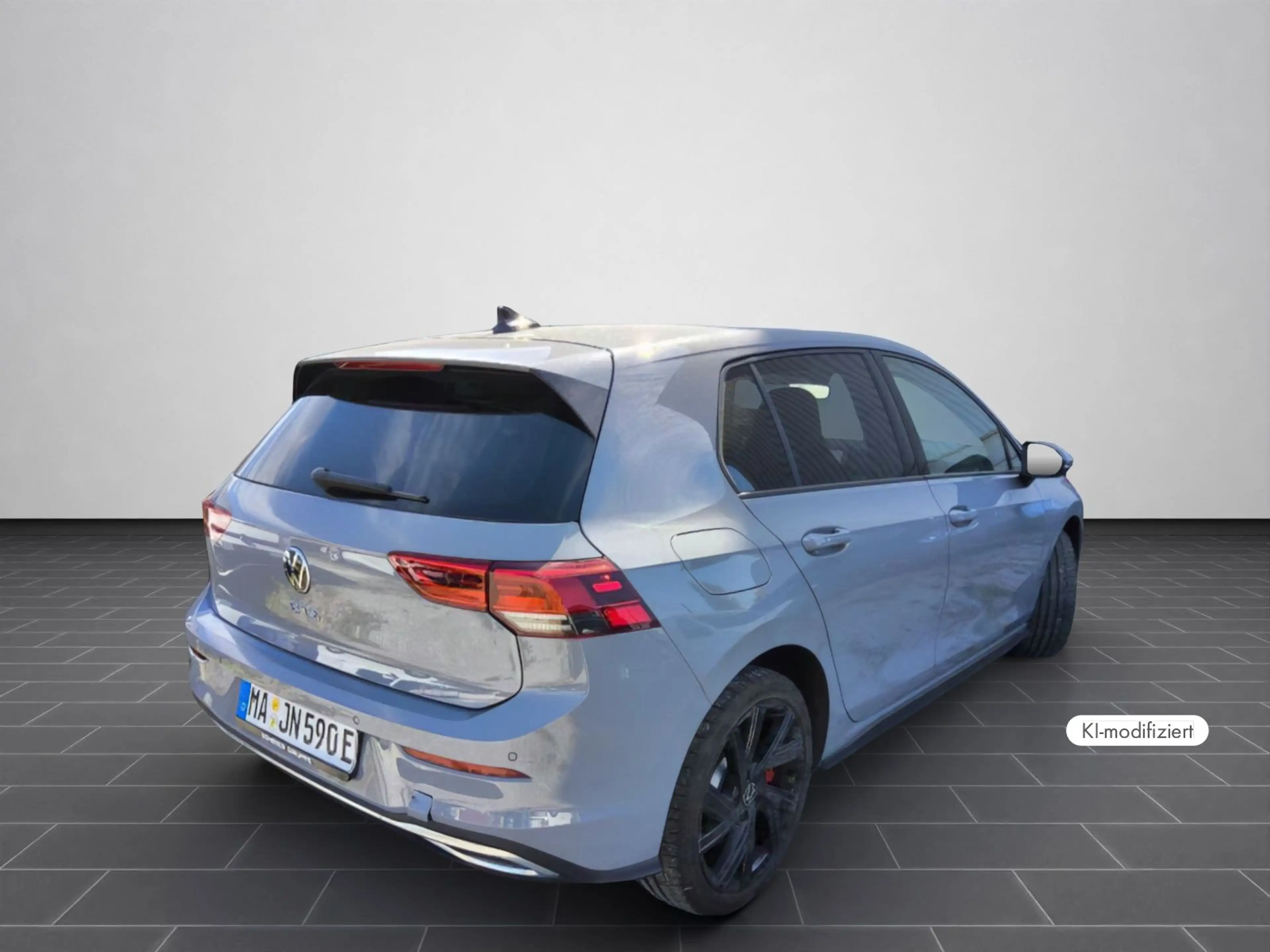 Volkswagen Golf GTE GTE 1,4 TSI eHybrid DSG | 18" in Schwarz | — photo 3