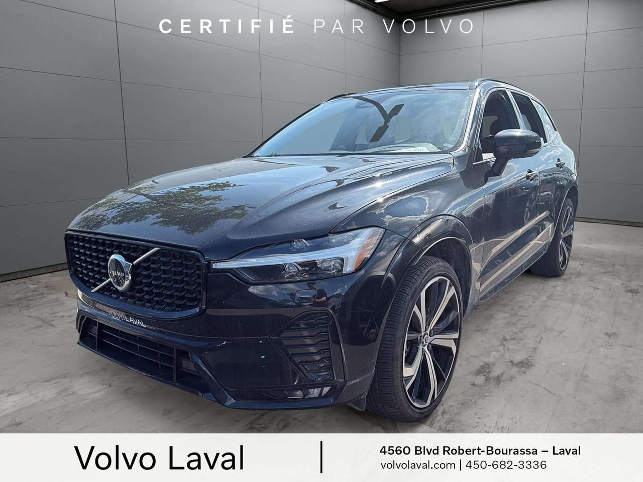 2023 Volvo XC60 Ultimate Dark Theme