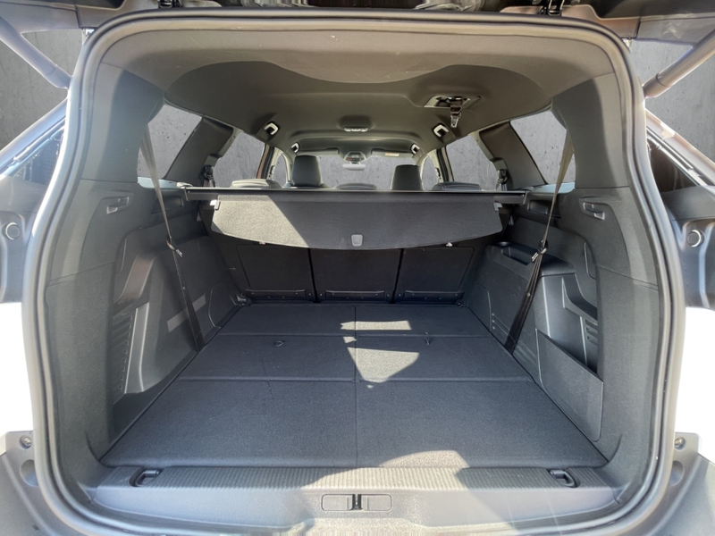 Peugeot 5008 GT HYBRID 136 7-Sitzer Navi Digitales Cockpit LED — photo 7