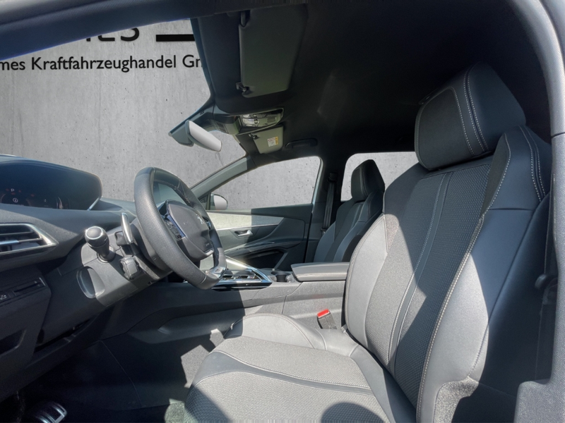 Peugeot 5008 GT HYBRID 136 7-Sitzer Navi Digitales Cockpit LED — photo 9
