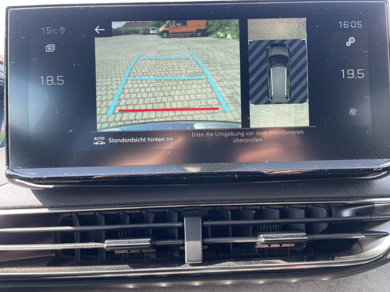 Peugeot 5008 GT HYBRID 136 7-Sitzer Navi Digitales Cockpit LED — photo 17