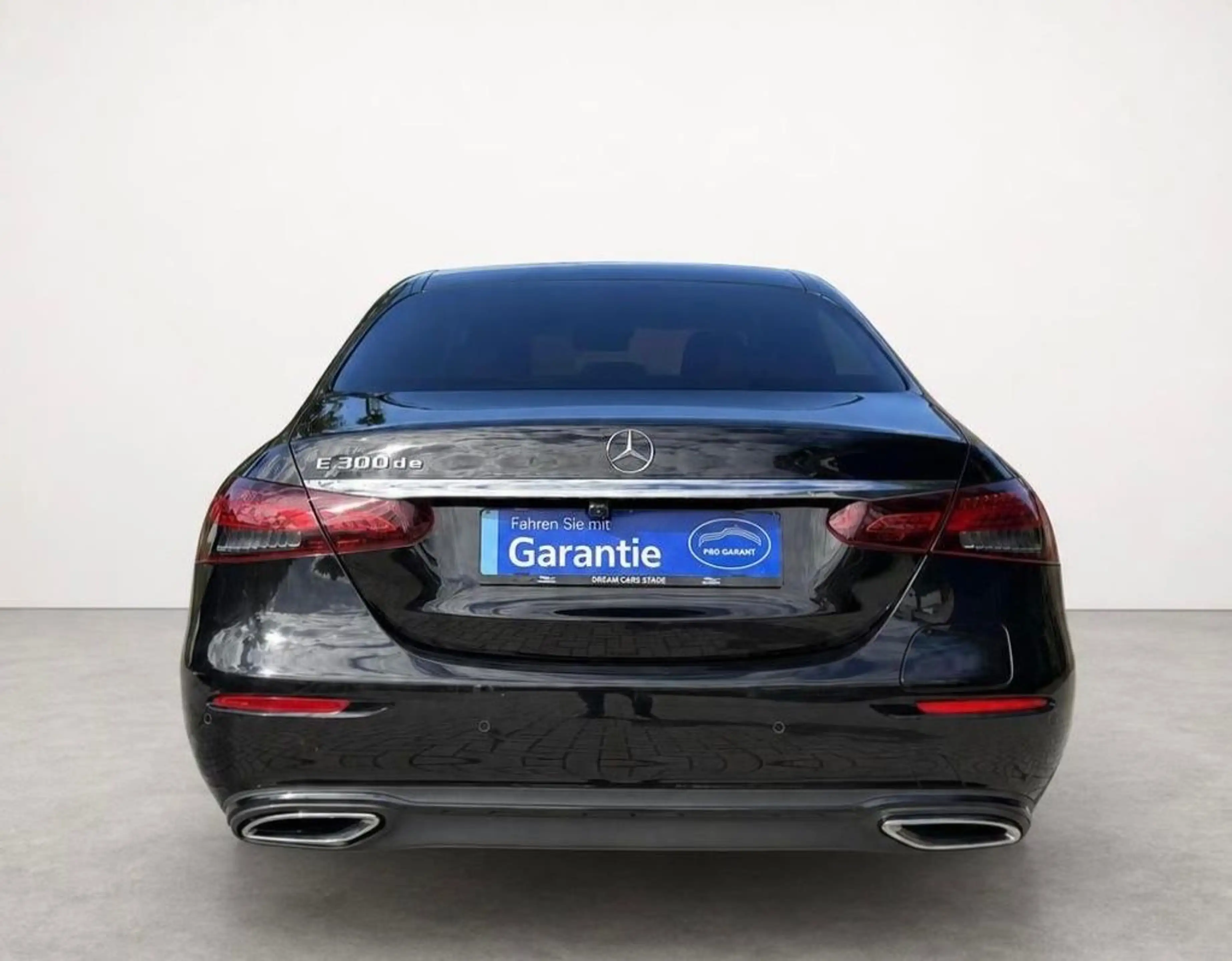 Mercedes-Benz E 300 de Limo Burmester/KAMERA/NIGHT/WIDESCREEN — photo 4