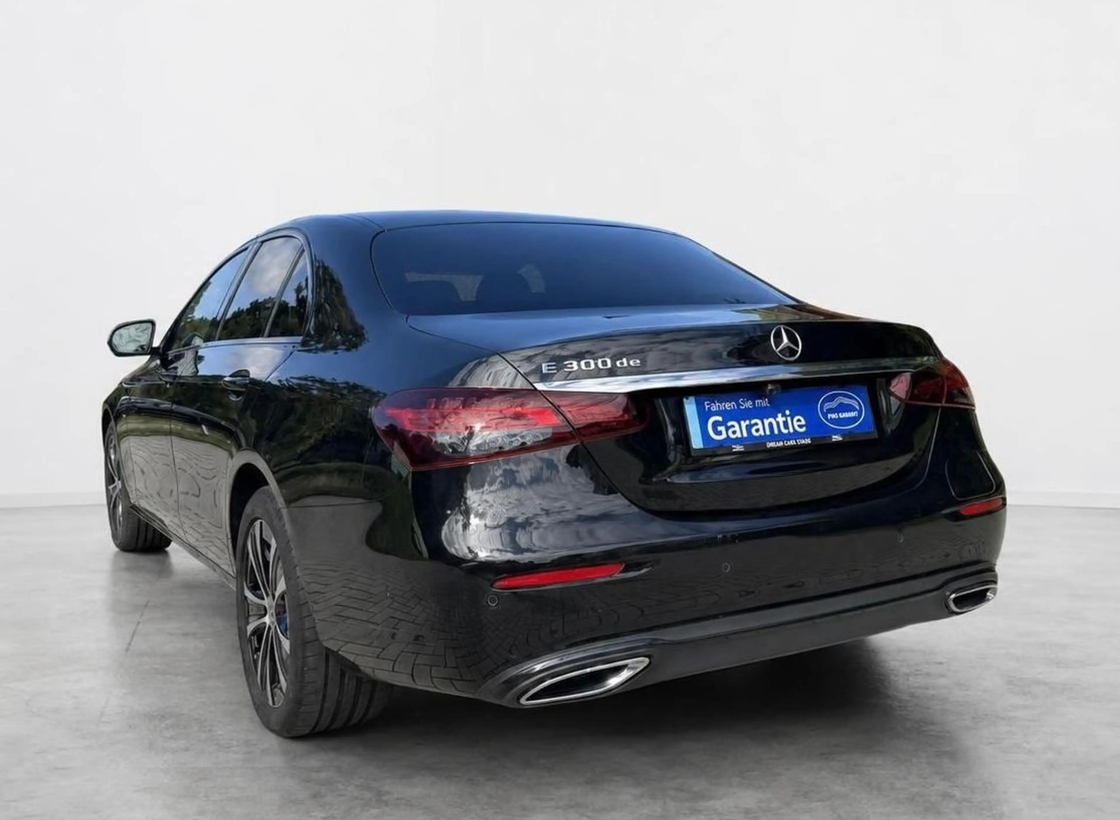 Mercedes-Benz E 300 de Limo Burmester/KAMERA/NIGHT/WIDESCREEN — photo 3