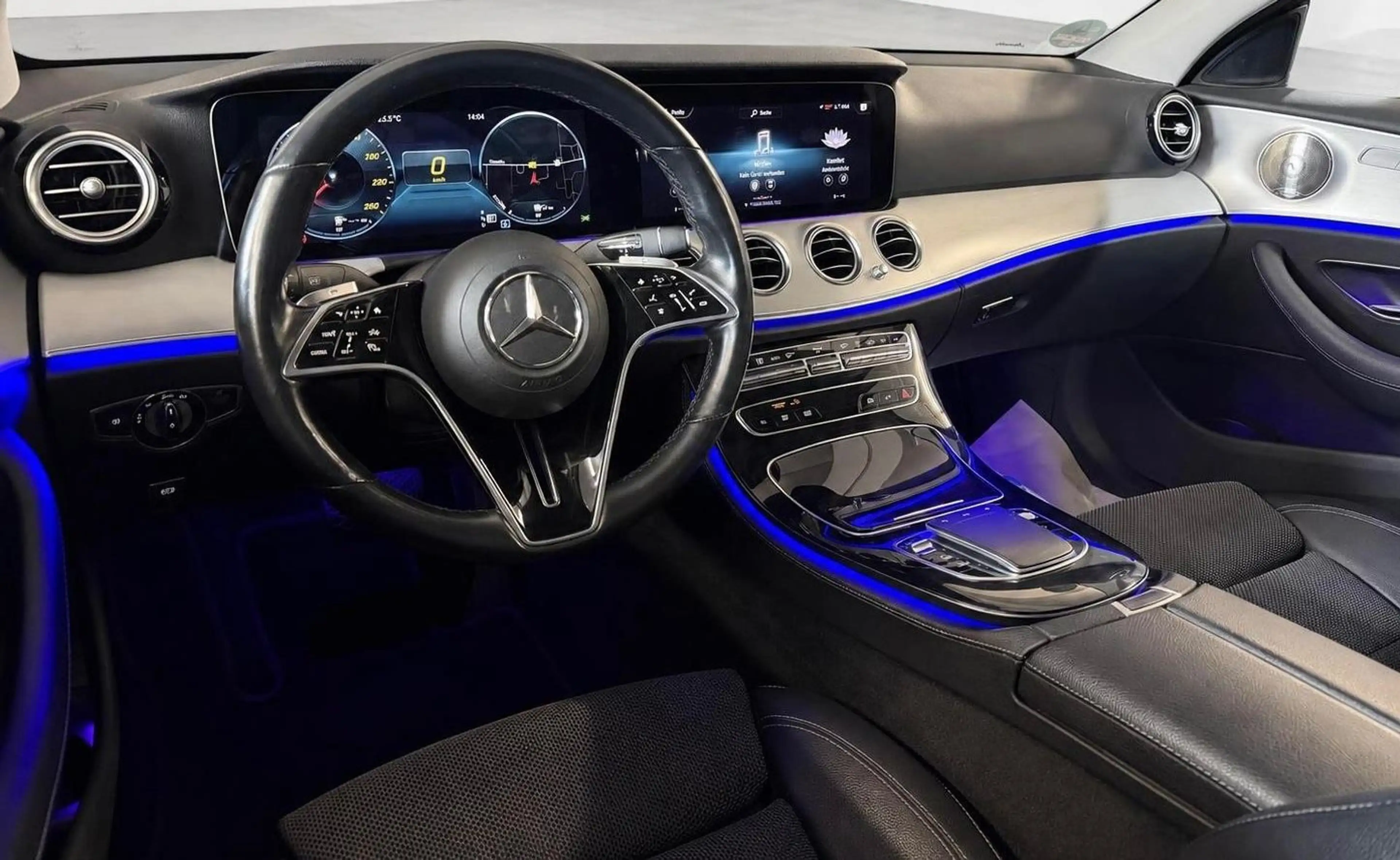 Mercedes-Benz E 300 de Limo Burmester/KAMERA/NIGHT/WIDESCREEN — photo 9