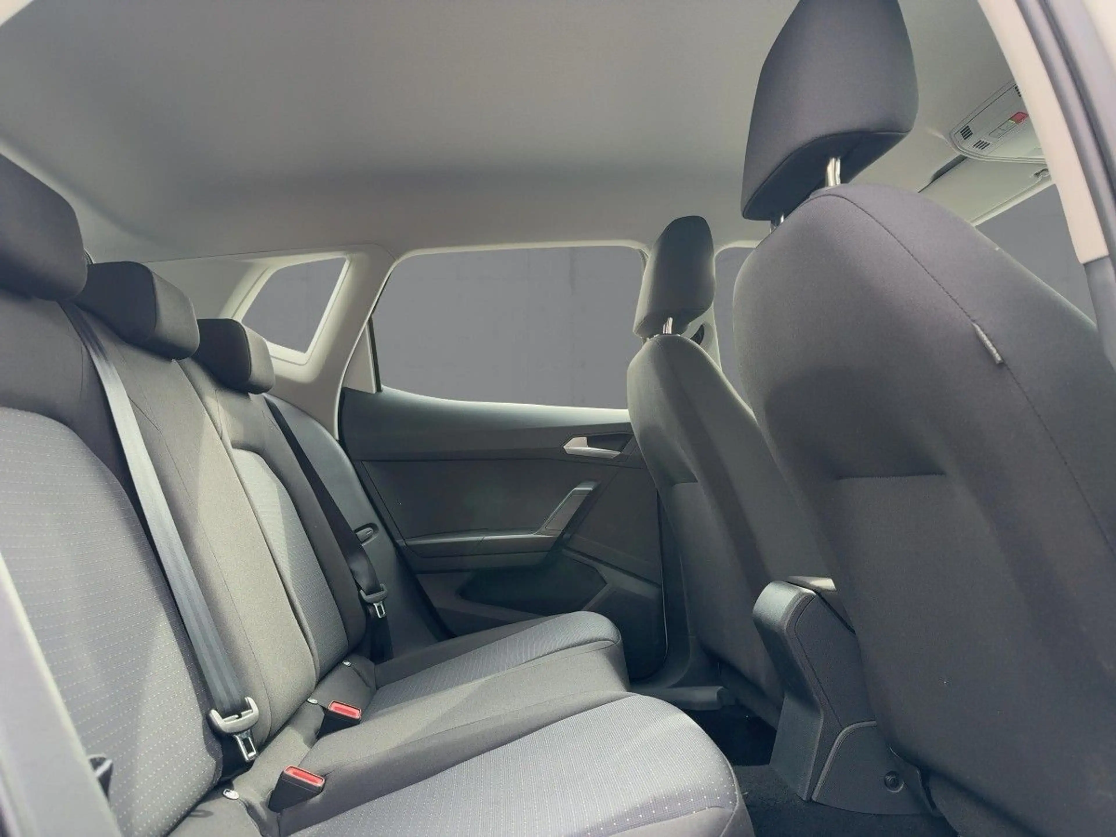 SEAT Arona 1.0 TSI DSG STYLE EDITION LED+PDC+GRA+DAB+ — photo 13