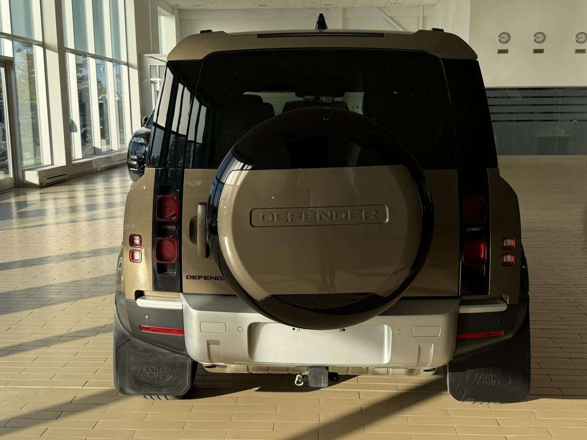 2024 Land Rover Defender 110 P300 S — снимка 5