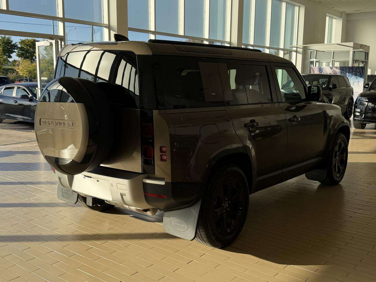 2024 Land Rover Defender 110 P300 S — снимка 4