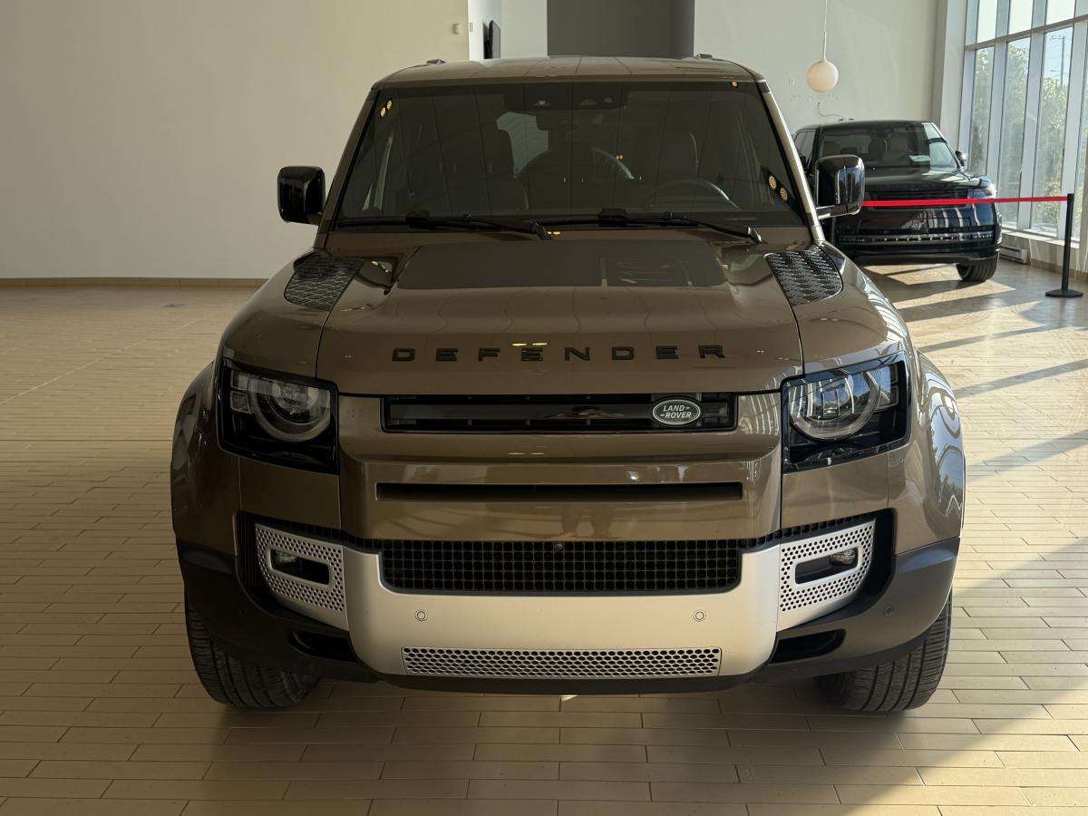 2024 Land Rover Defender 110 P300 S — снимка 2