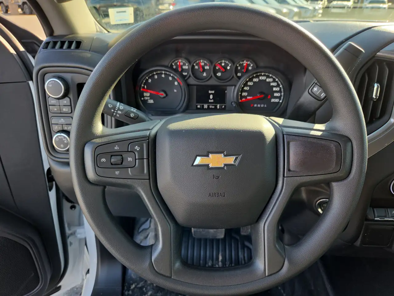 Chevrolet Silverado 1500 снимка Chevrolet Silverado 1500