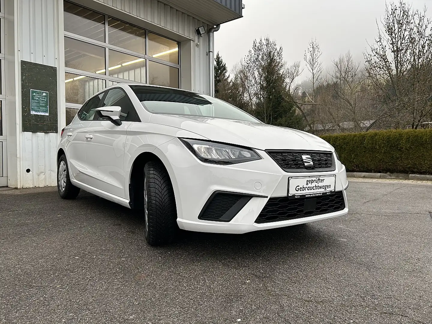 SEAT Ibiza 1,0 Reference Weiß - 2