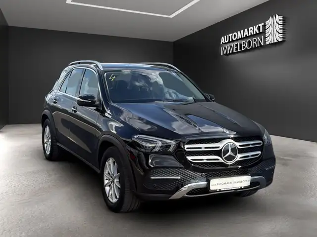 Mercedes-Benz Gle view 2